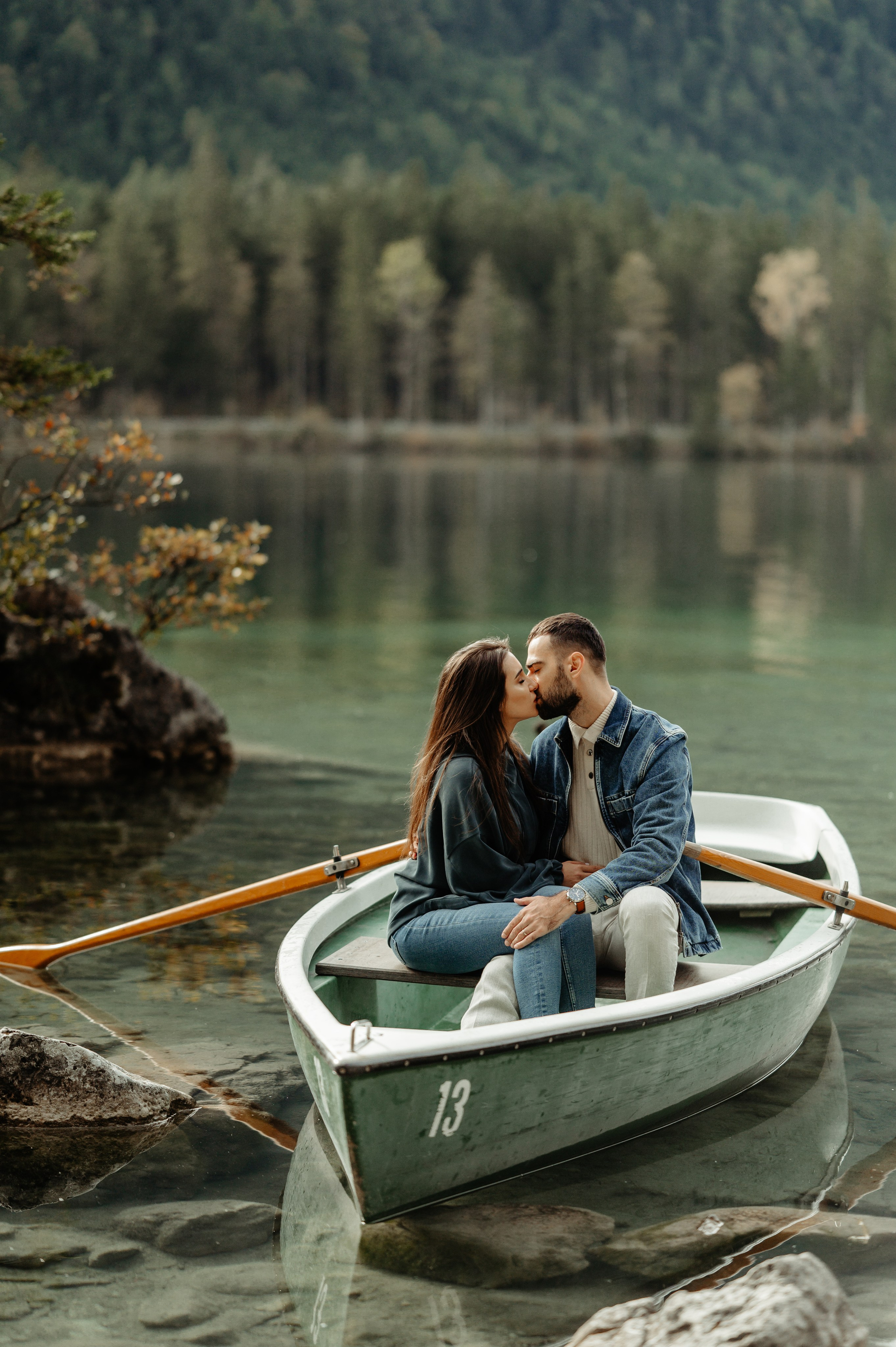 Denis Hanganu din Clanul si sotia lui Raluca, in Hintersee Austria. Proud Vision Weddings | Wedding Photography & Film — Servicii profesionale Foto Video Nunta Iasi