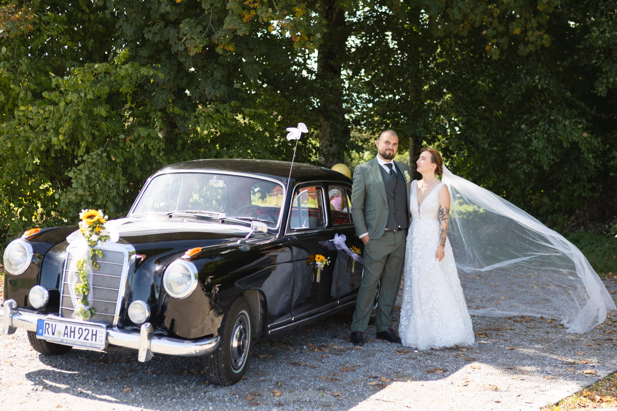 Hochzeitsfotografie Lindenberg, Hochzeitsfotograf Allgäu, Hochzeit Shooting Bayern, Professionelle Hochzeitsfotografie Lindenberg, Brautpaar Fotoshooting Allgäu, Hochzeitsportraits Bayern, Verlobungsfotoshooting Lindenberg, Hochzeitsreportage Allgäu, Brautpaarfotograf Bayern, Hochzeitsbilder Lindenberg