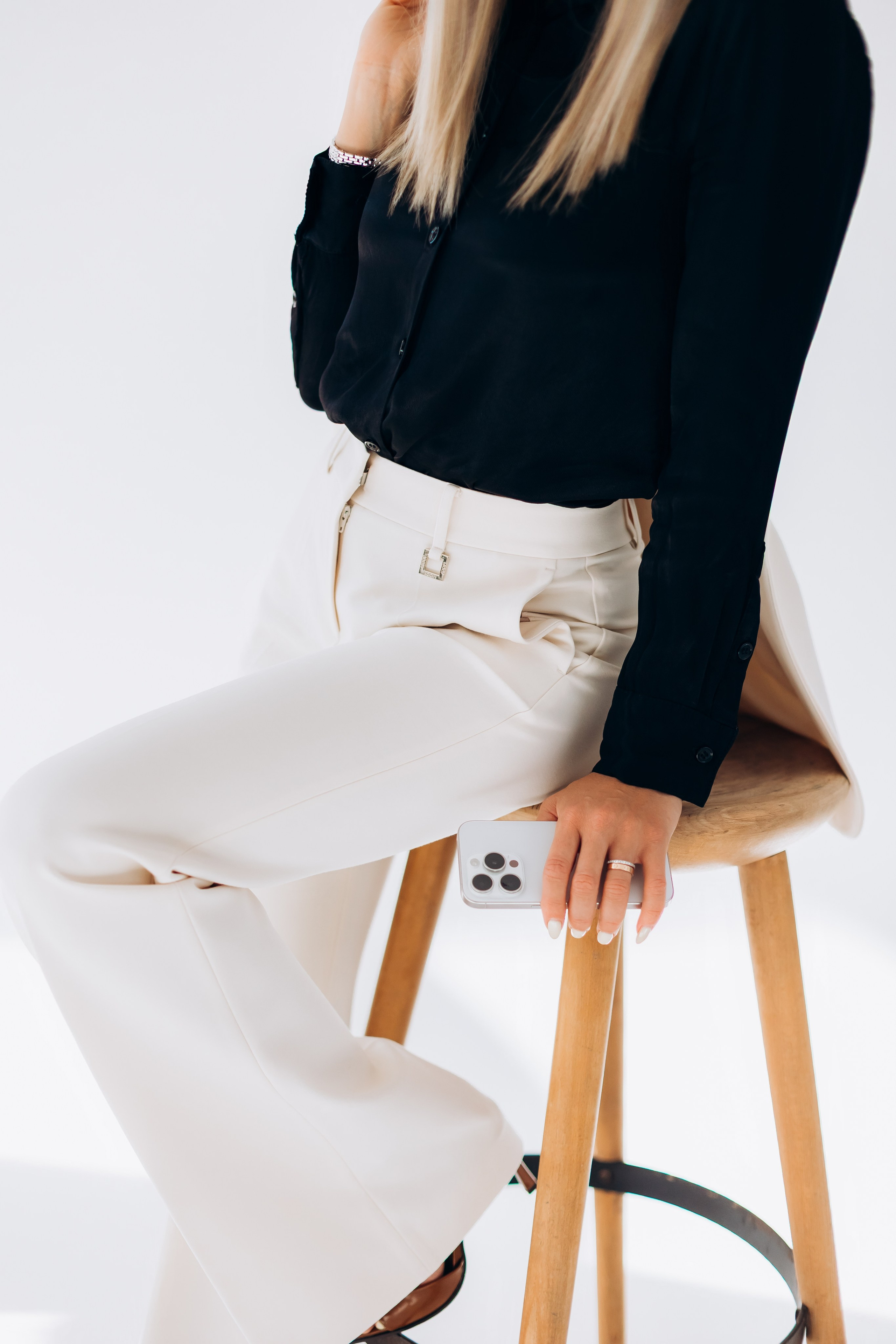 Anastasia (business portrait). Wedding and Family Photograph