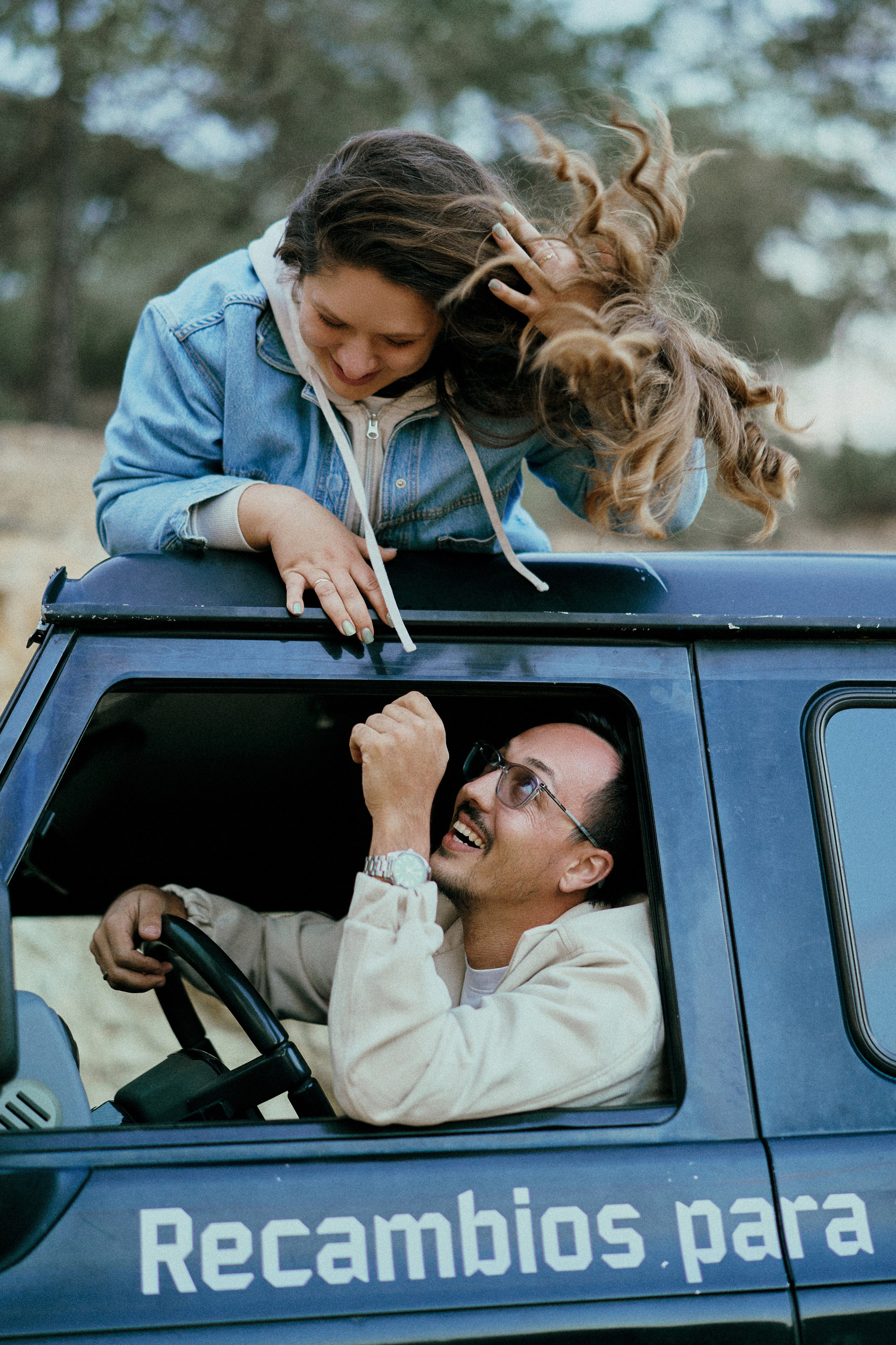 Луис и Лена. Машина. Фотограф в Барселоне Жанна Захарченко
