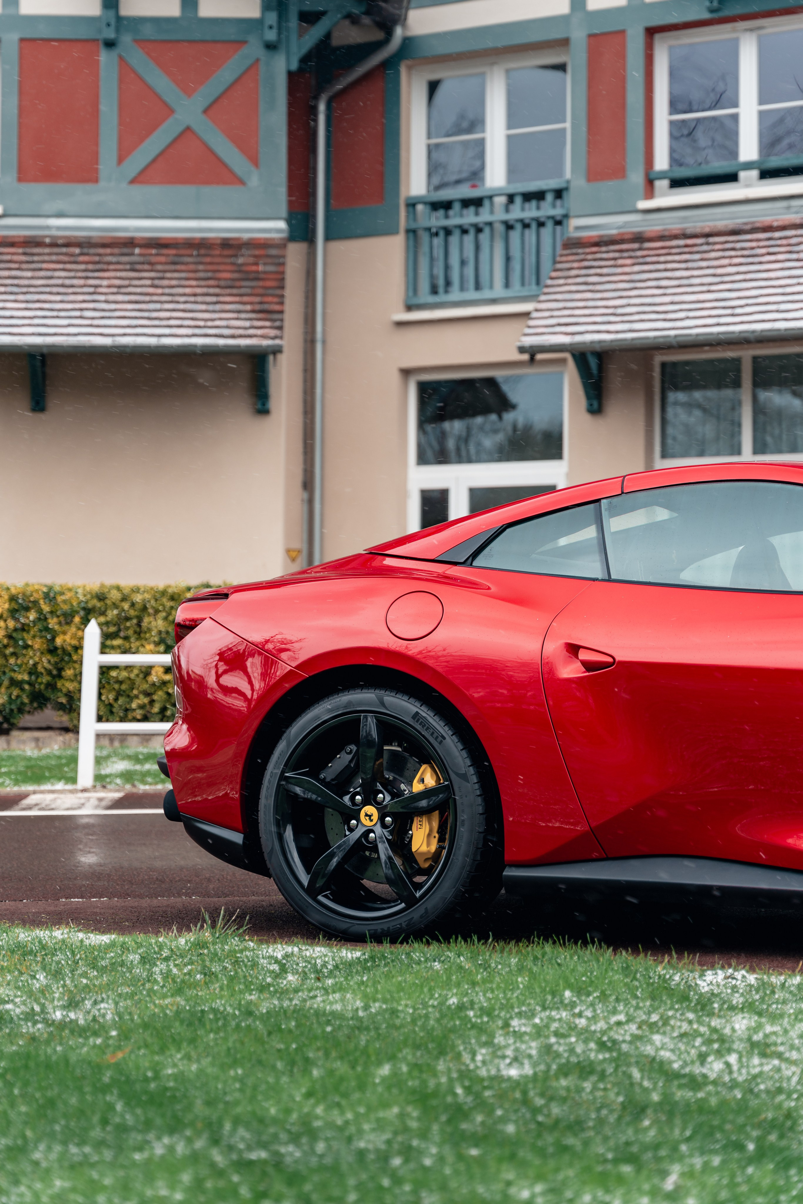 Ferrari Portofino M. Photographe de voitures à Paris — Vitalii Motruk