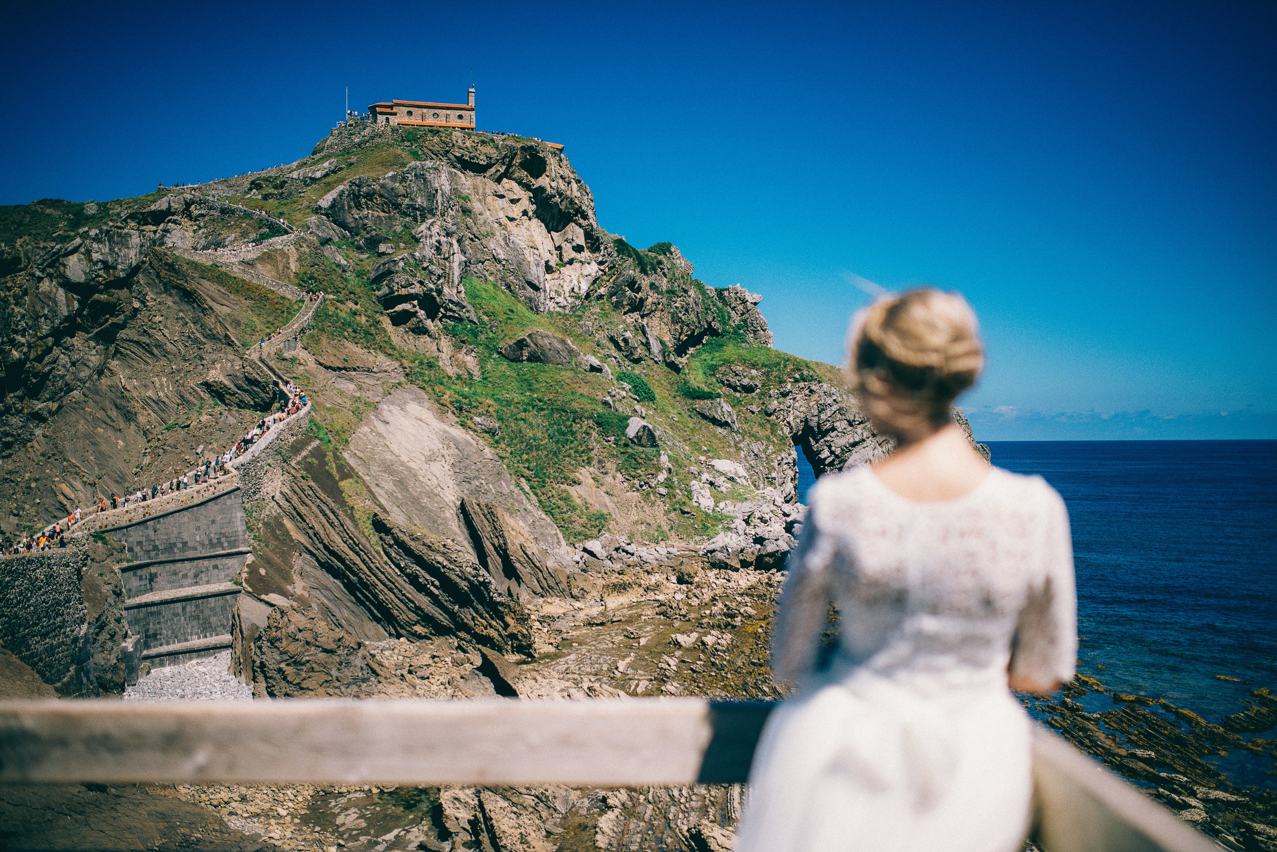 Una boda de ensueño en San Juan de Gaztelugatxe. Fotógrafo profesional Bilbao