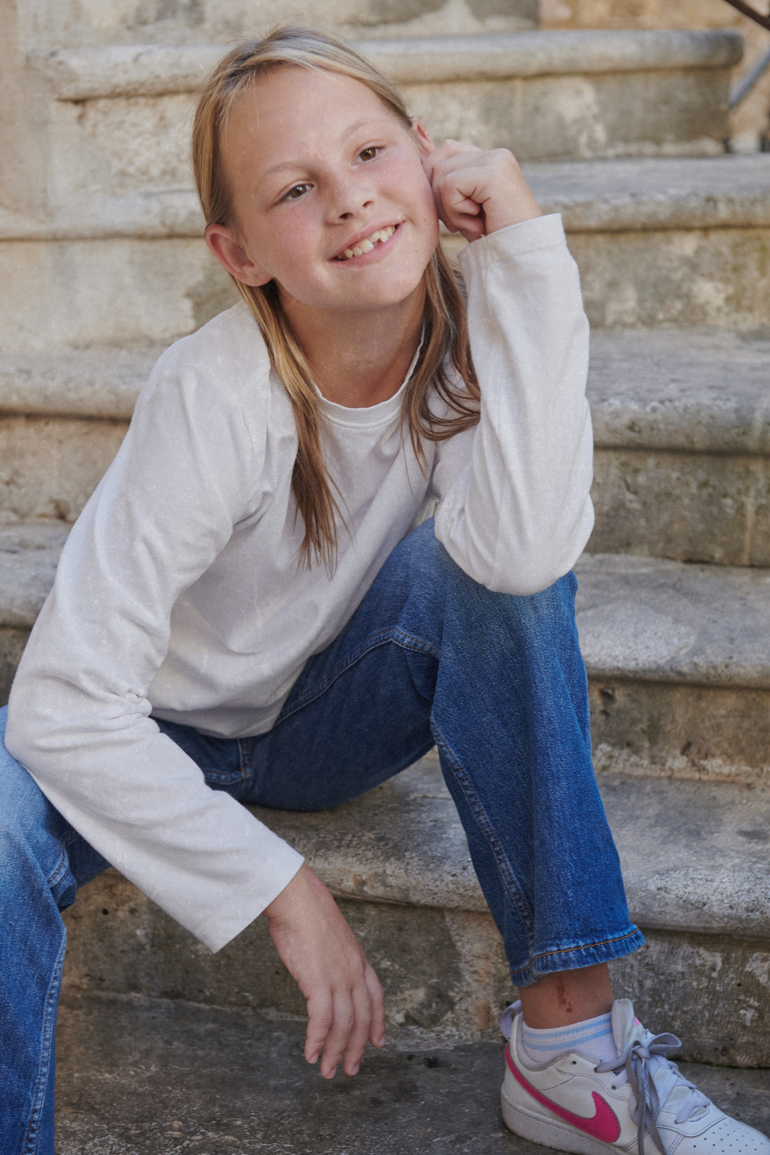 KIDS. Minimalist brand photographer & videographer | Raw sincerity. Pure Form