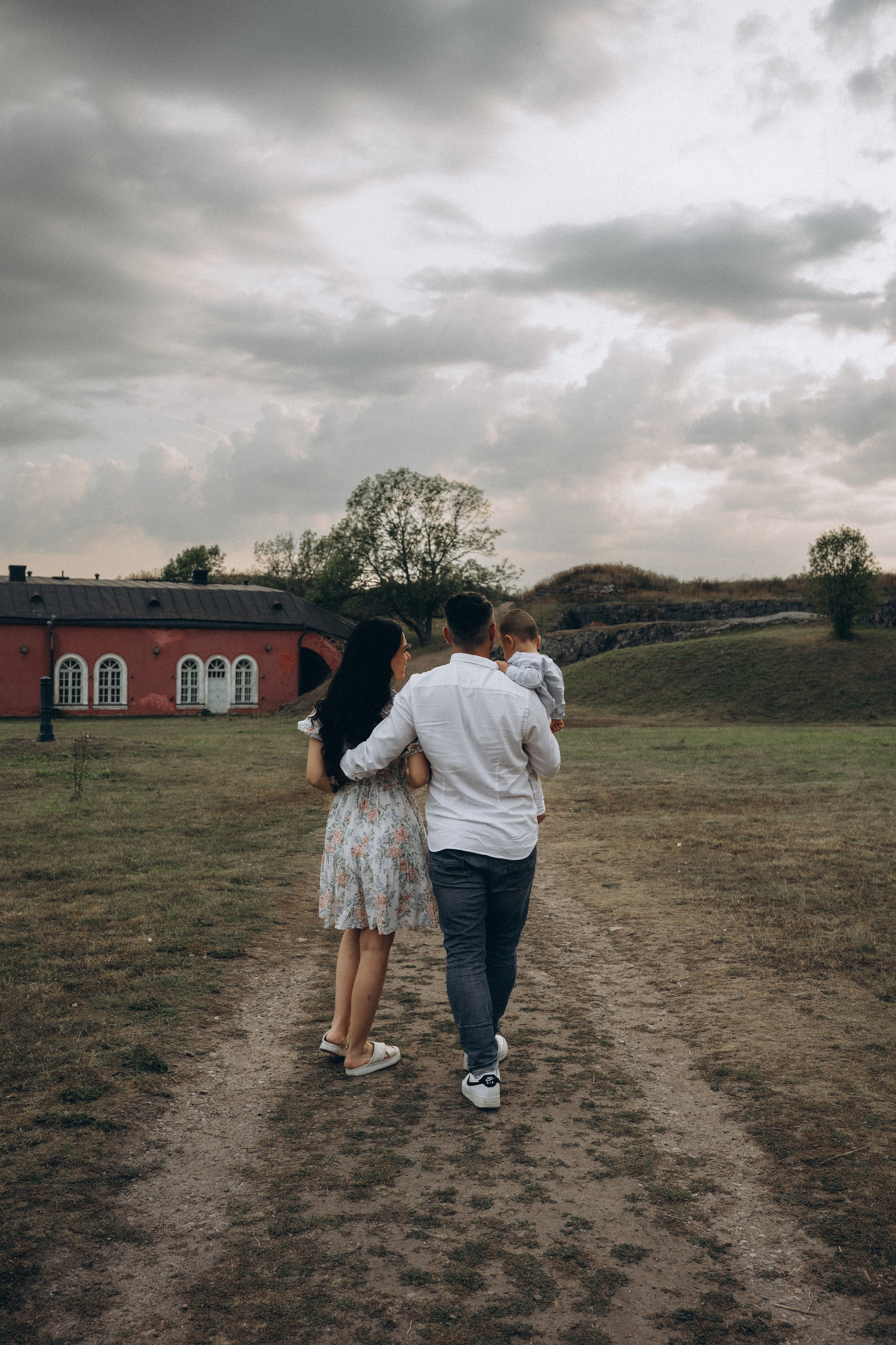 Summer. Wedding and portrait photographer in Helsinki Vickan O