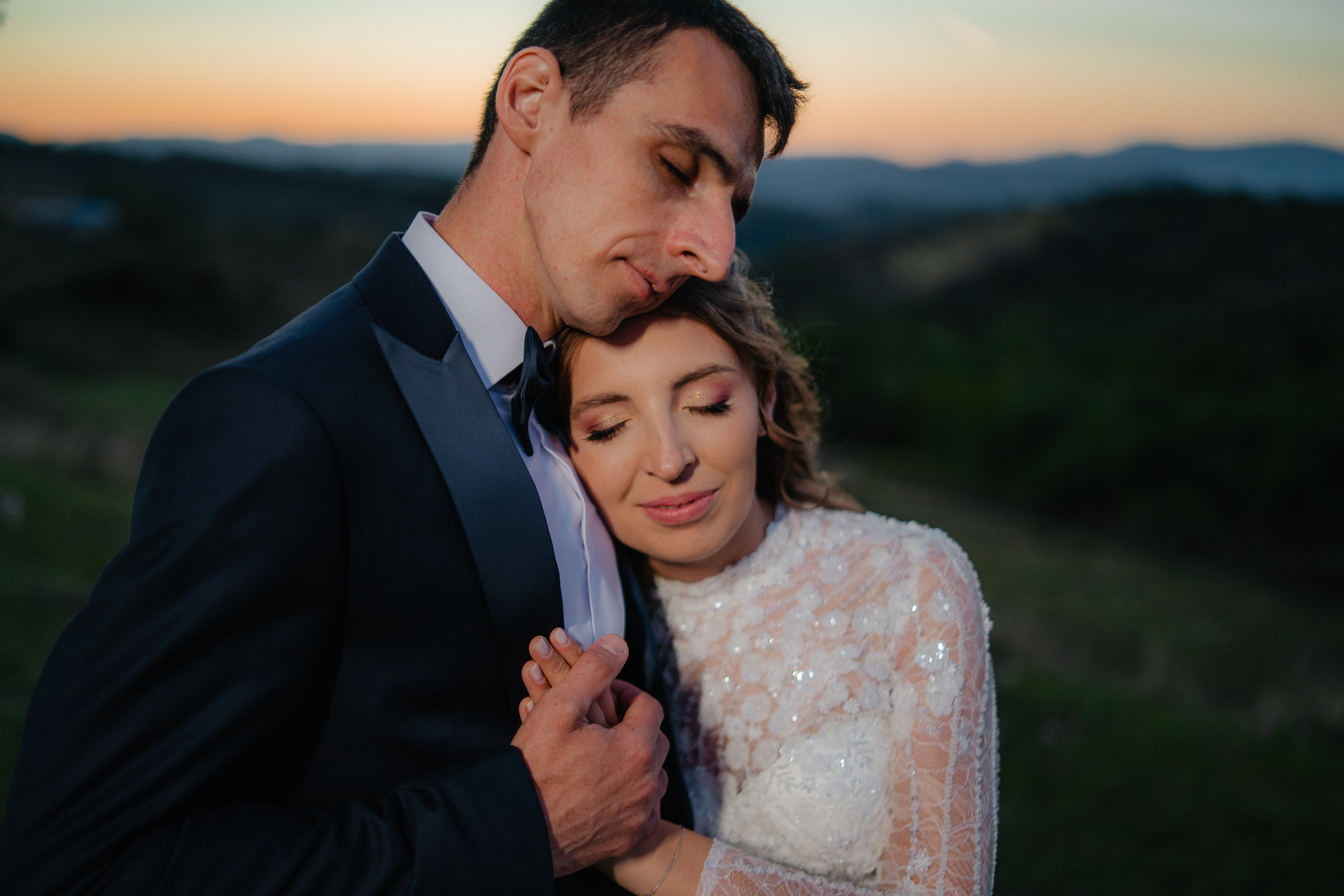 Andreea și Balint. Foto-Video Nunta Iasi, Suceava, Bucuresti / Disponibilitate 2025 — 2026 — 2027