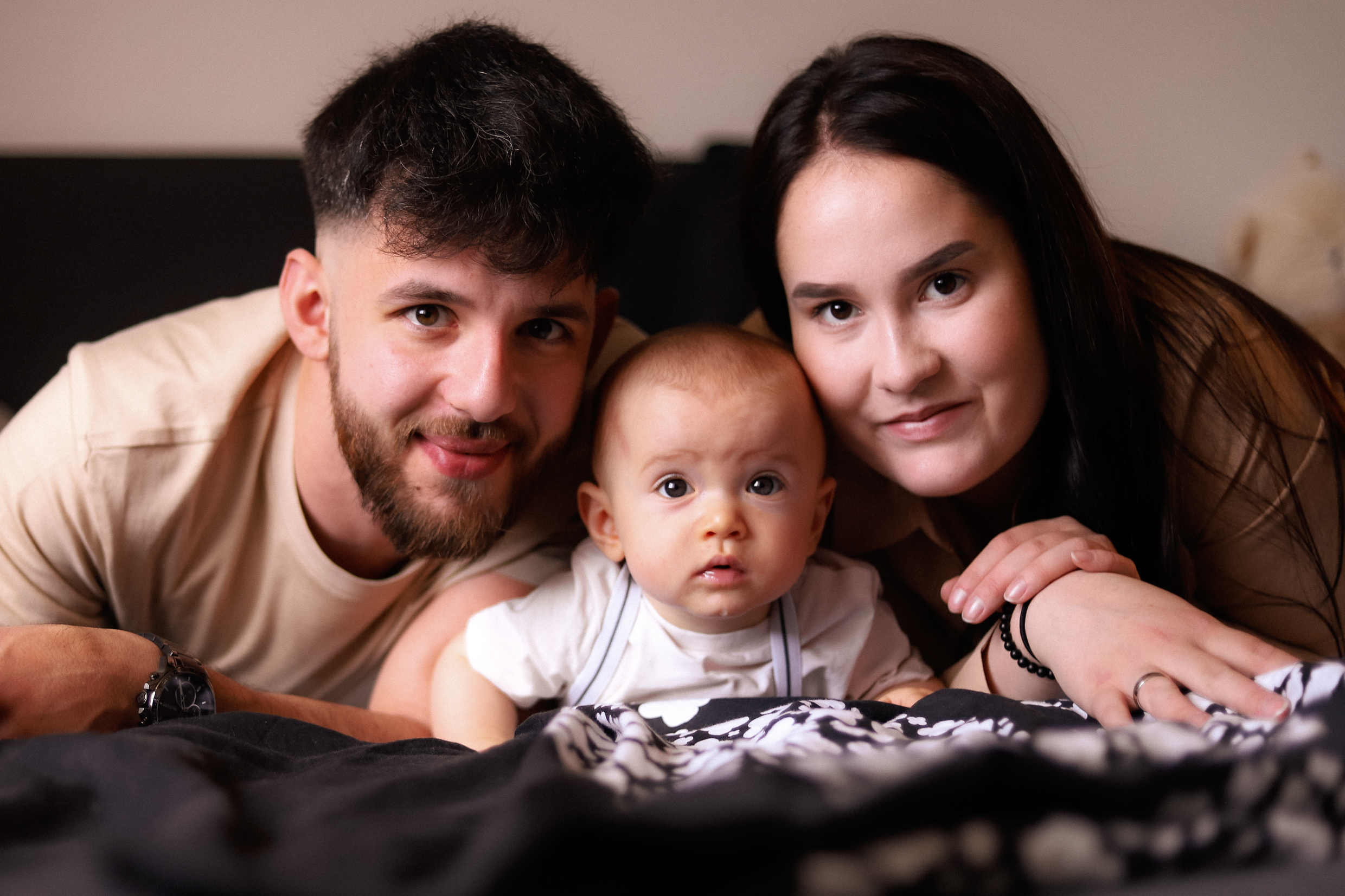 Kleiner Amir und seine Familie. Fotograf in Freiburg, Meerim Kaufmann