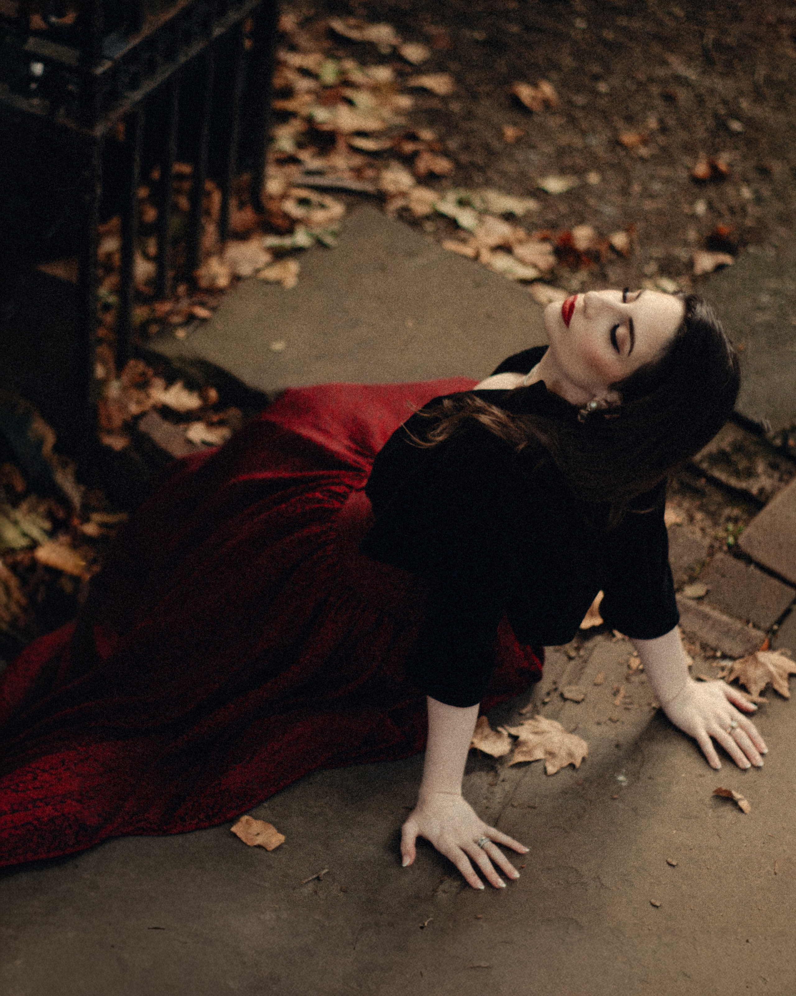 Autumn Vintage Photoshoot in London Kensington. Moth & Moss Photography