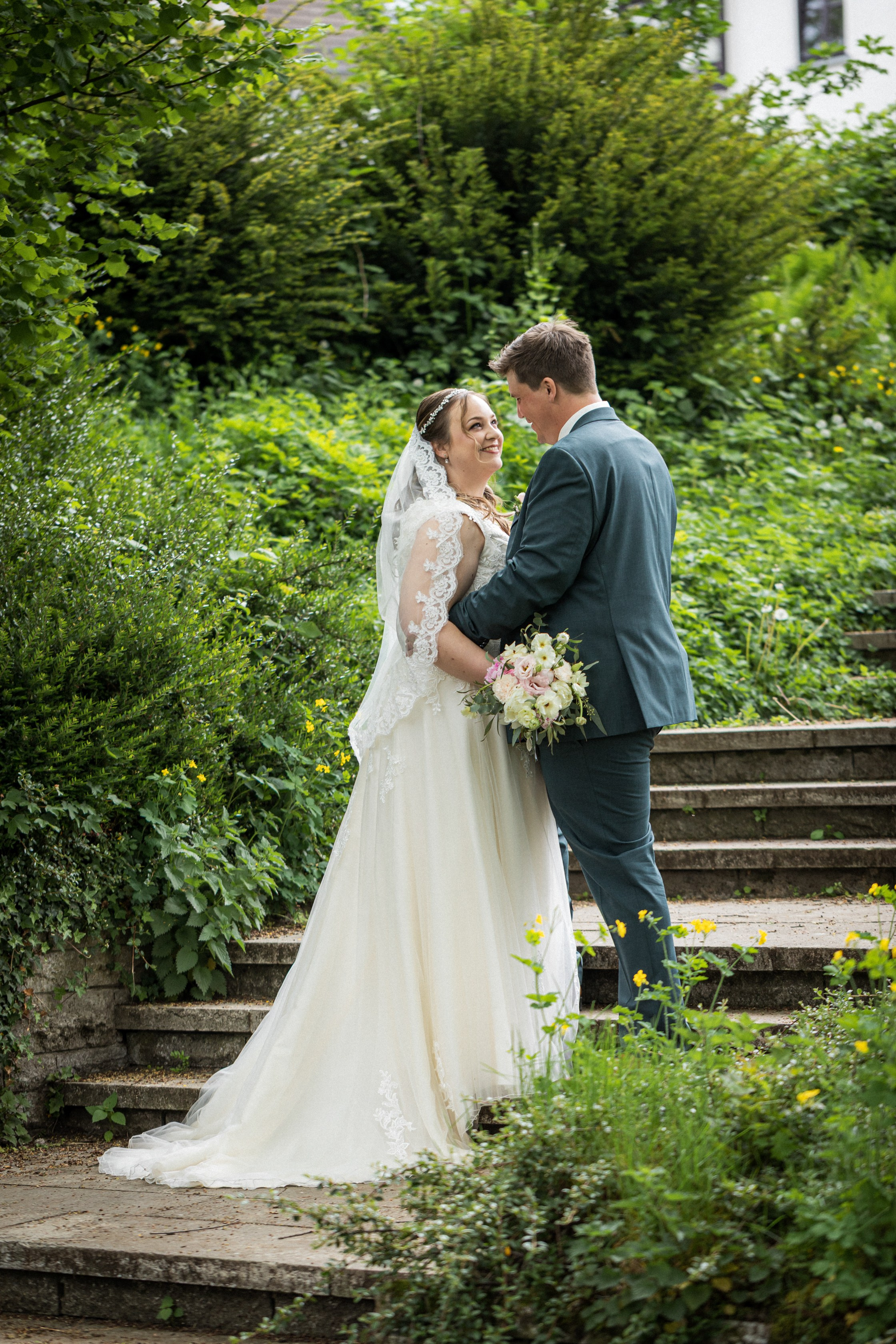 Kirchliche Trauung in Oerlinghausen. Hochzeitfotograf in Bielefeld
