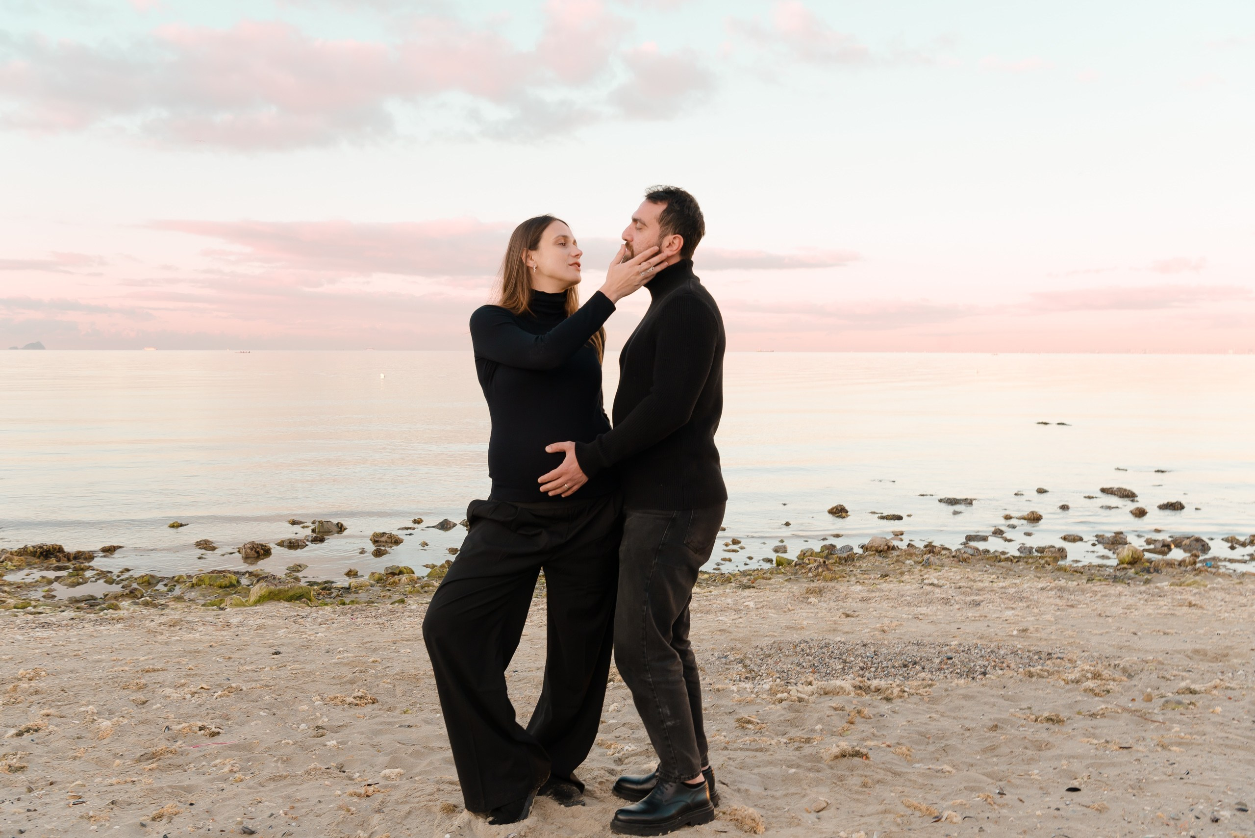 Luxury pregnancy photo shoot in Istanbul. MARIA VALUEVA Photographer in Nice, Cannes, Monaco, France, Europe, Istanbul, Turkey