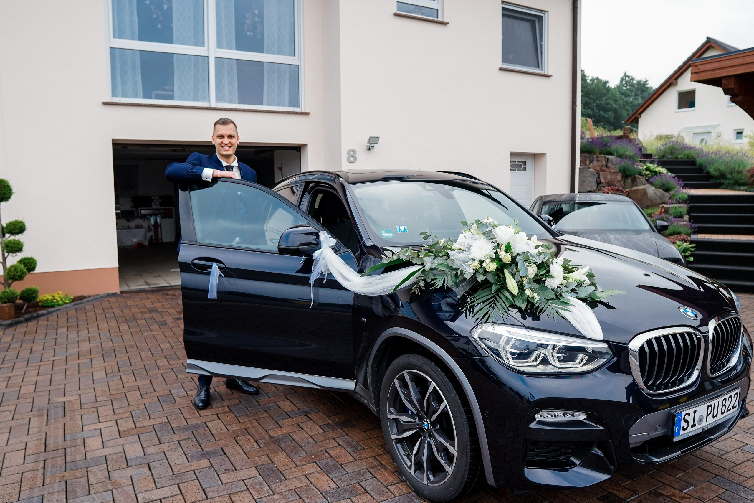 Photograph Michael. Khanoff Production Studio