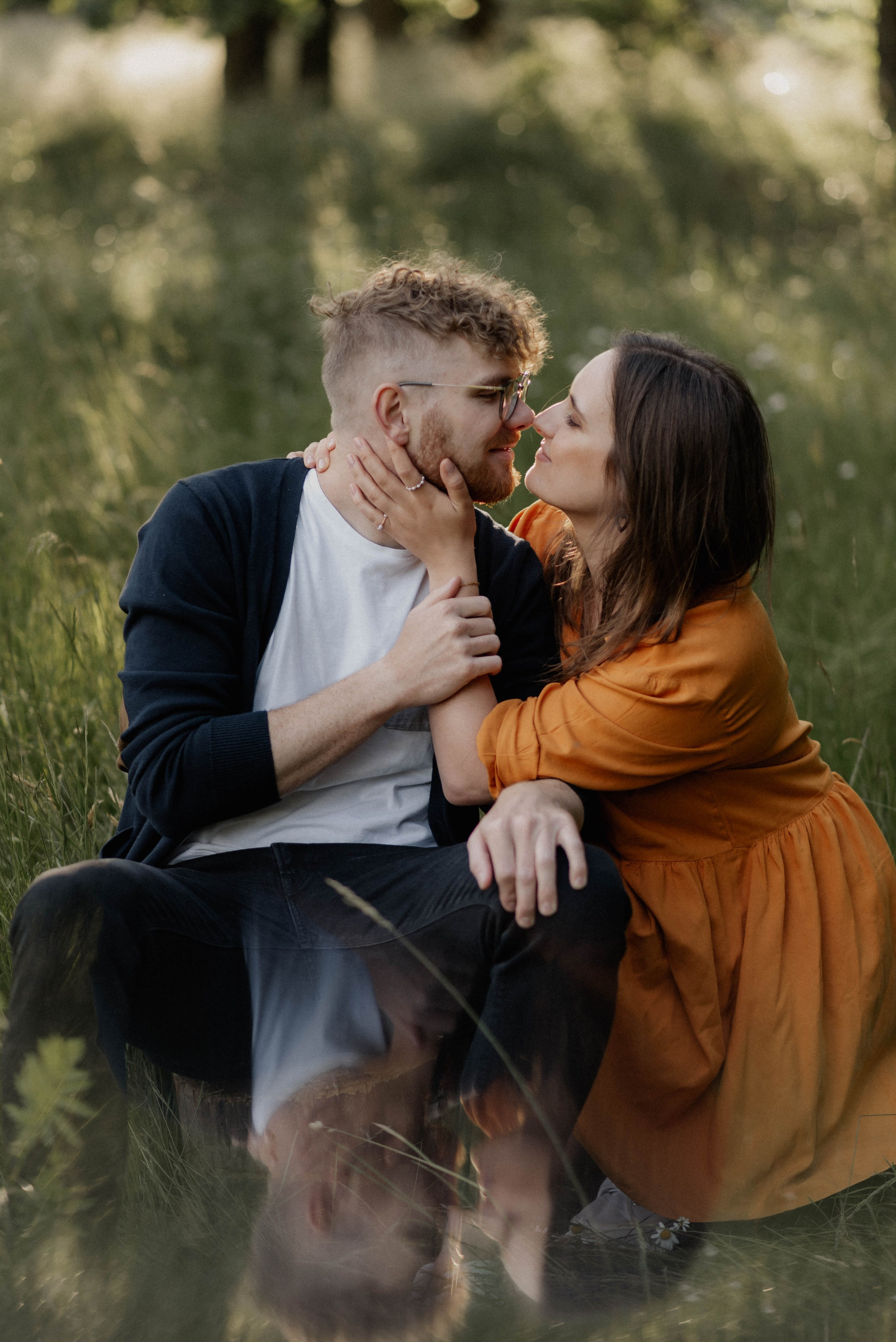 Rain & Sun | Love Story in Wolframs-Eschenbach. Фотограф в Нюрнберге Ирина Менерт из Ансбаха