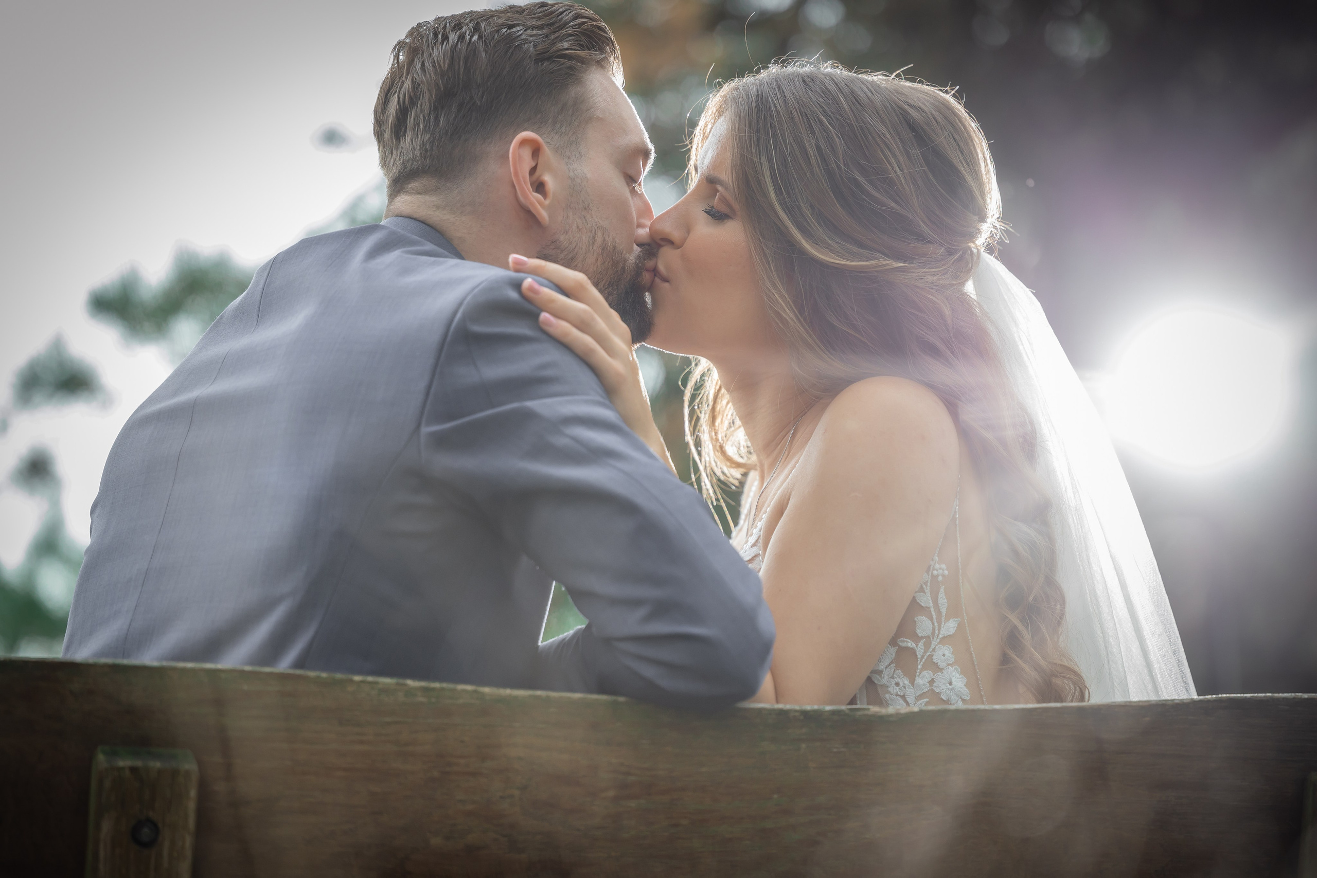Hochzeitsfotograf Deutschland – Emotionale Fotos. Fotograf Sergej Nevelskij in Dortmund — Emotionale Hochzeitsfilme, Immobilienaufnahmen & individuelle Fotobücher