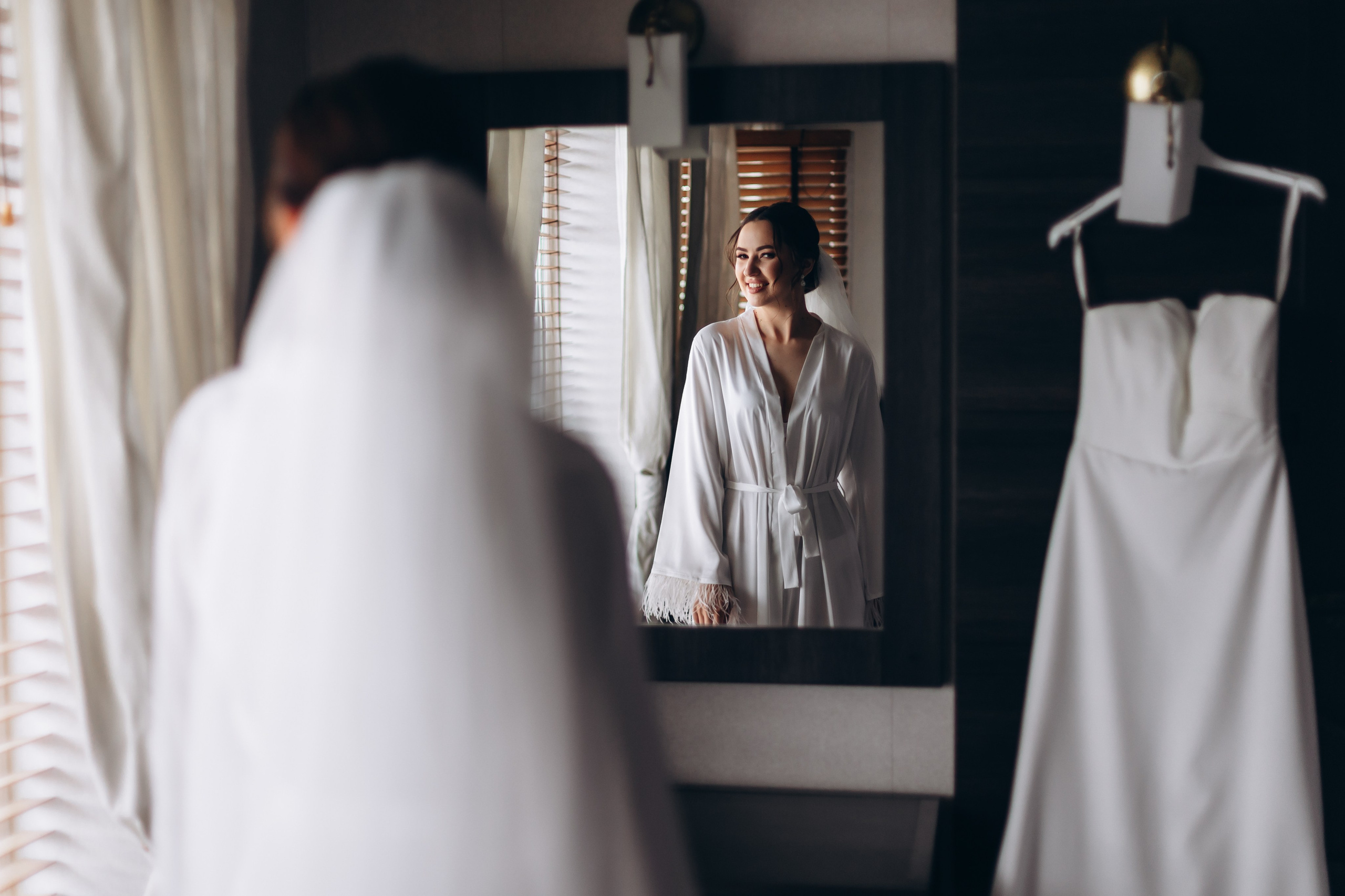 White Wedding. Wedding and Family Photograph