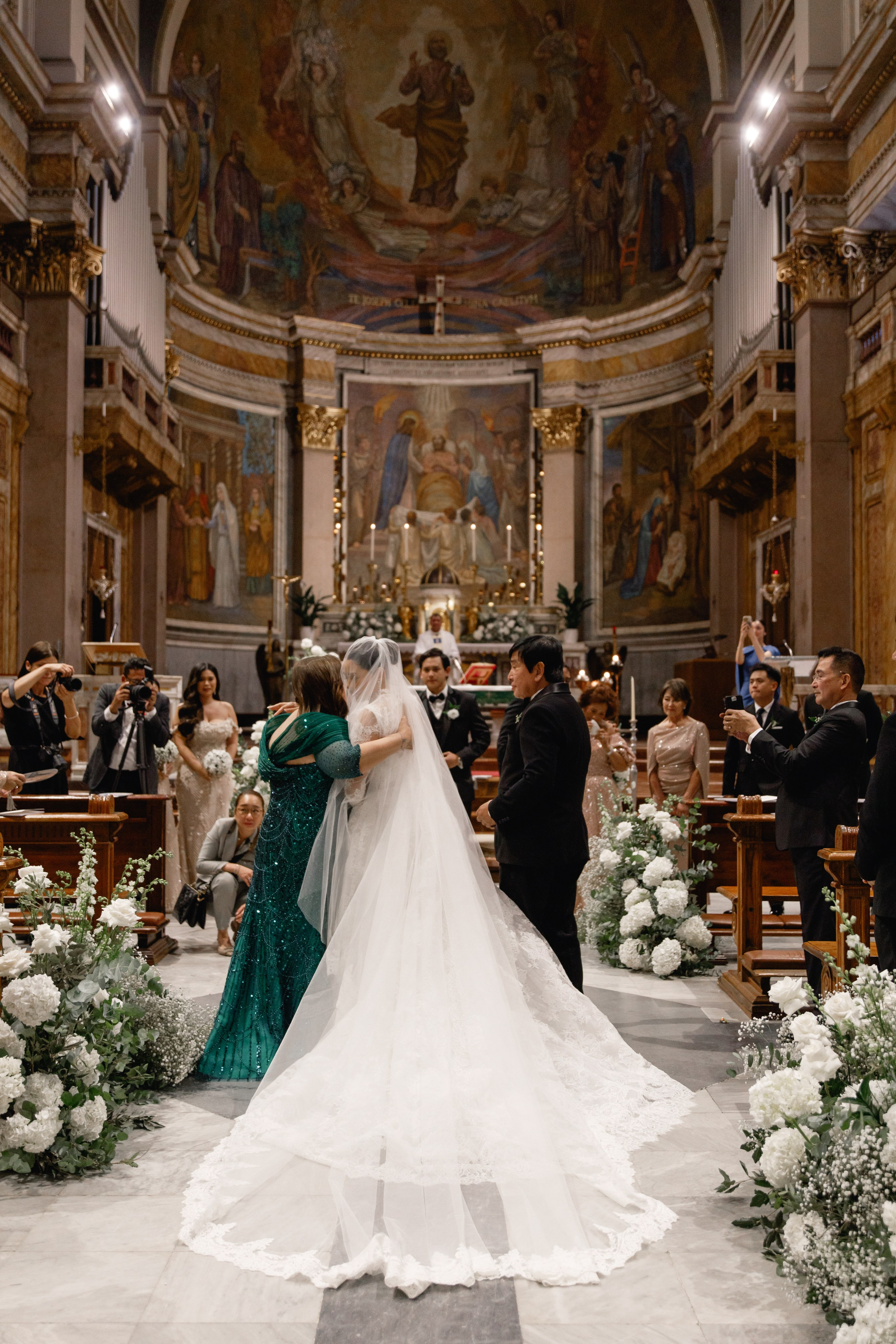 Wedding Photographer Rome Tuscany Como Sicily Puglia Amalfy Italy- Oksana Savenchuk