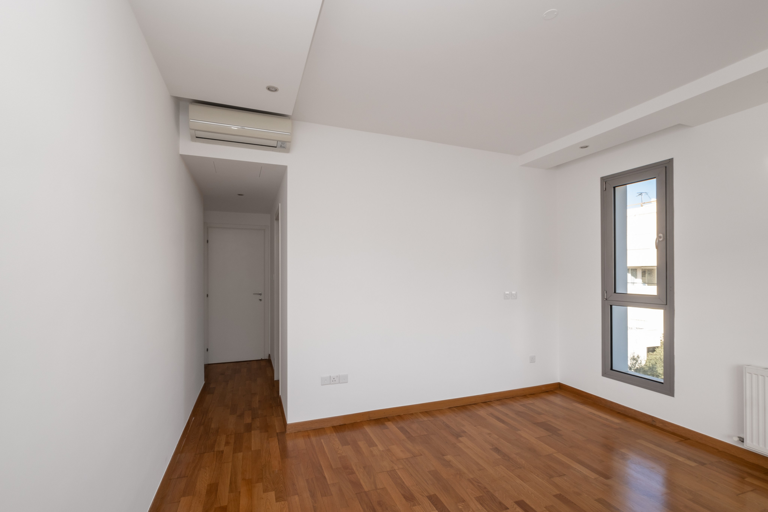 NICOSIA. Photographer in Cyprus Lena Kirilishina