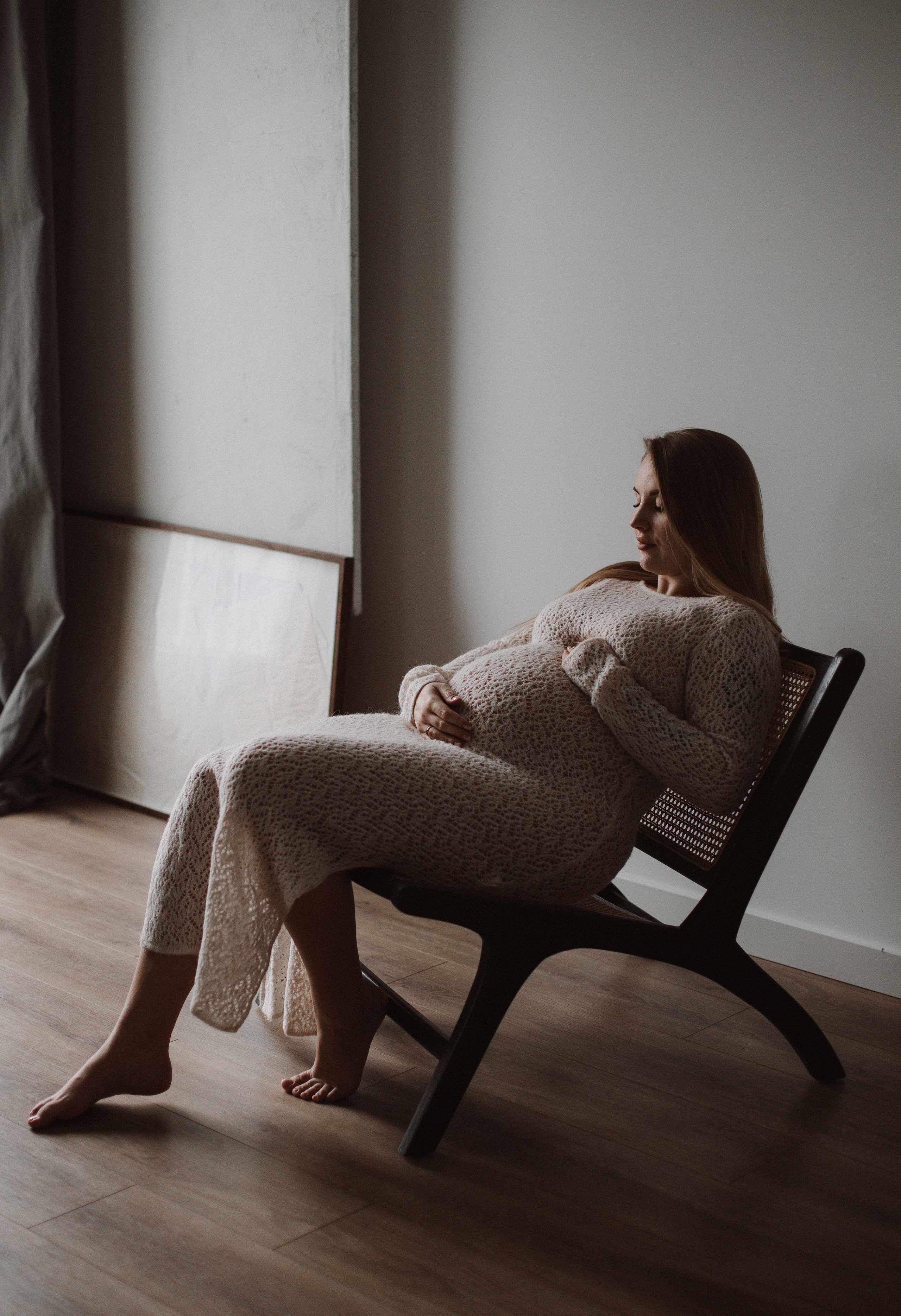 Pełna emocji fotografia sesja ciążowa lifestyle | Natalia Malinowska Fotografia | Augustów Warszawa. Natalia Malinowska Fotografia | Fotograf ślubny i rodzinny Augustów Warszawa