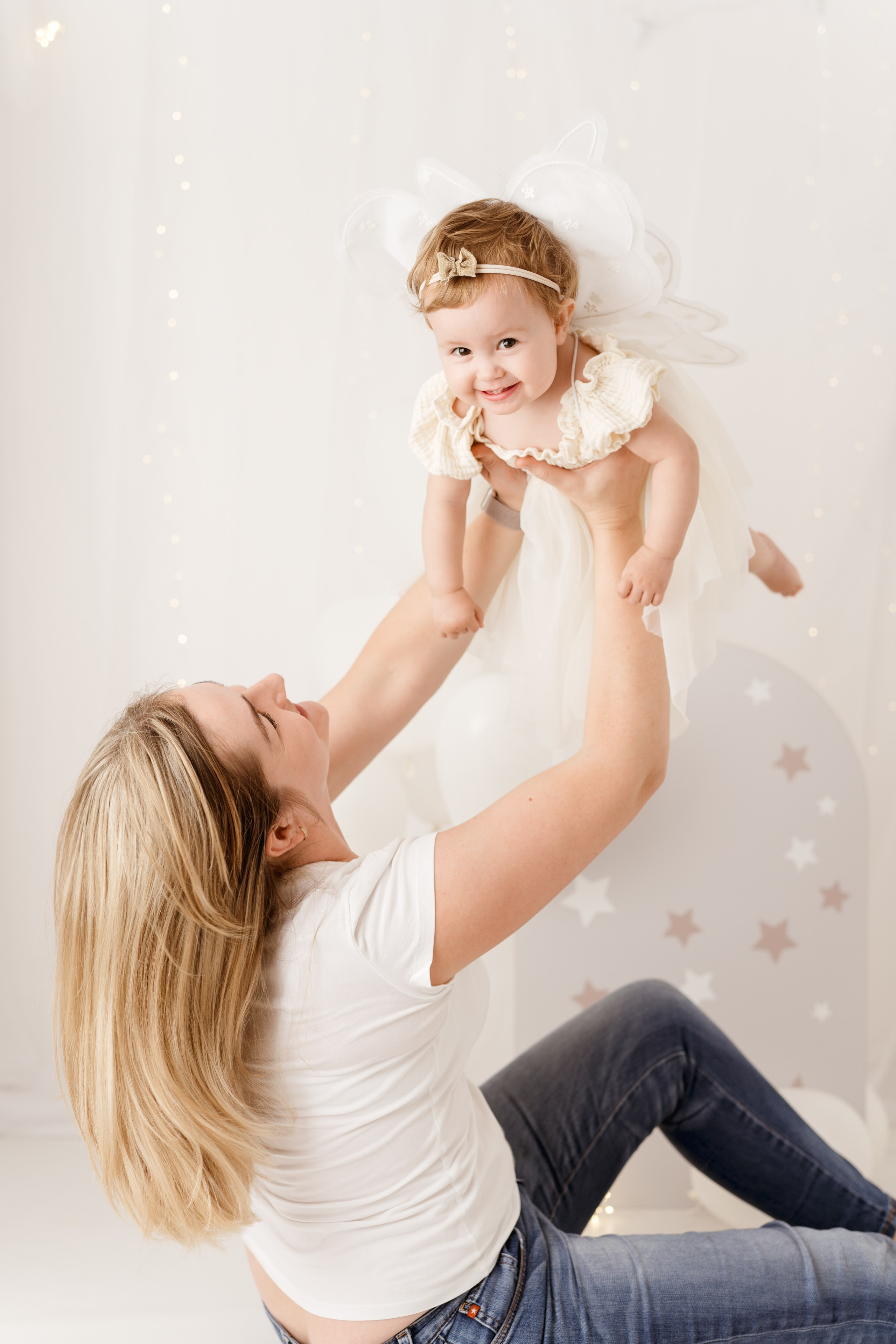 Sesja roczkowa Alicji. Fotograf Łódź - sesja ciążowa, noworodkowa, dziecięca. Studio w Łodzi