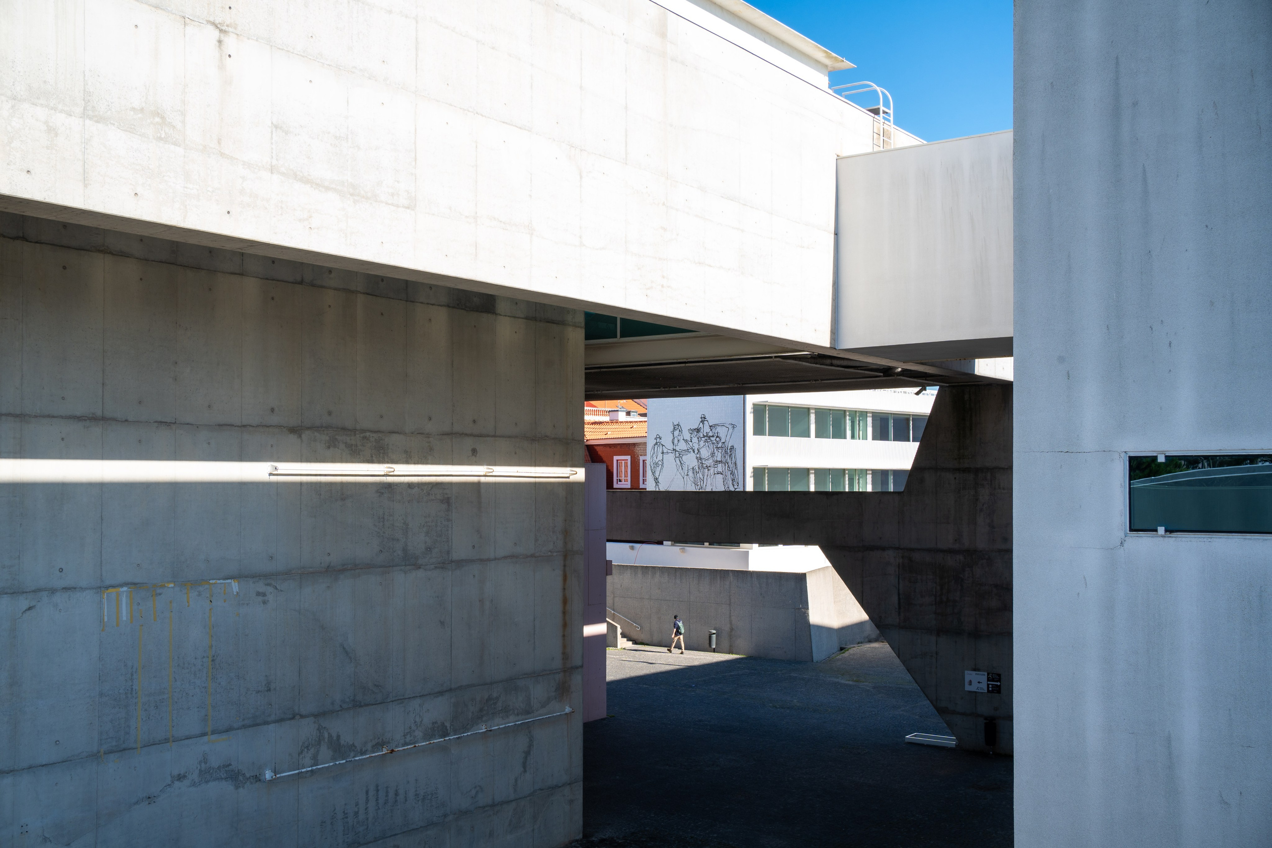 Street. Maria Sher. Professional photographer from Porto, Portugal