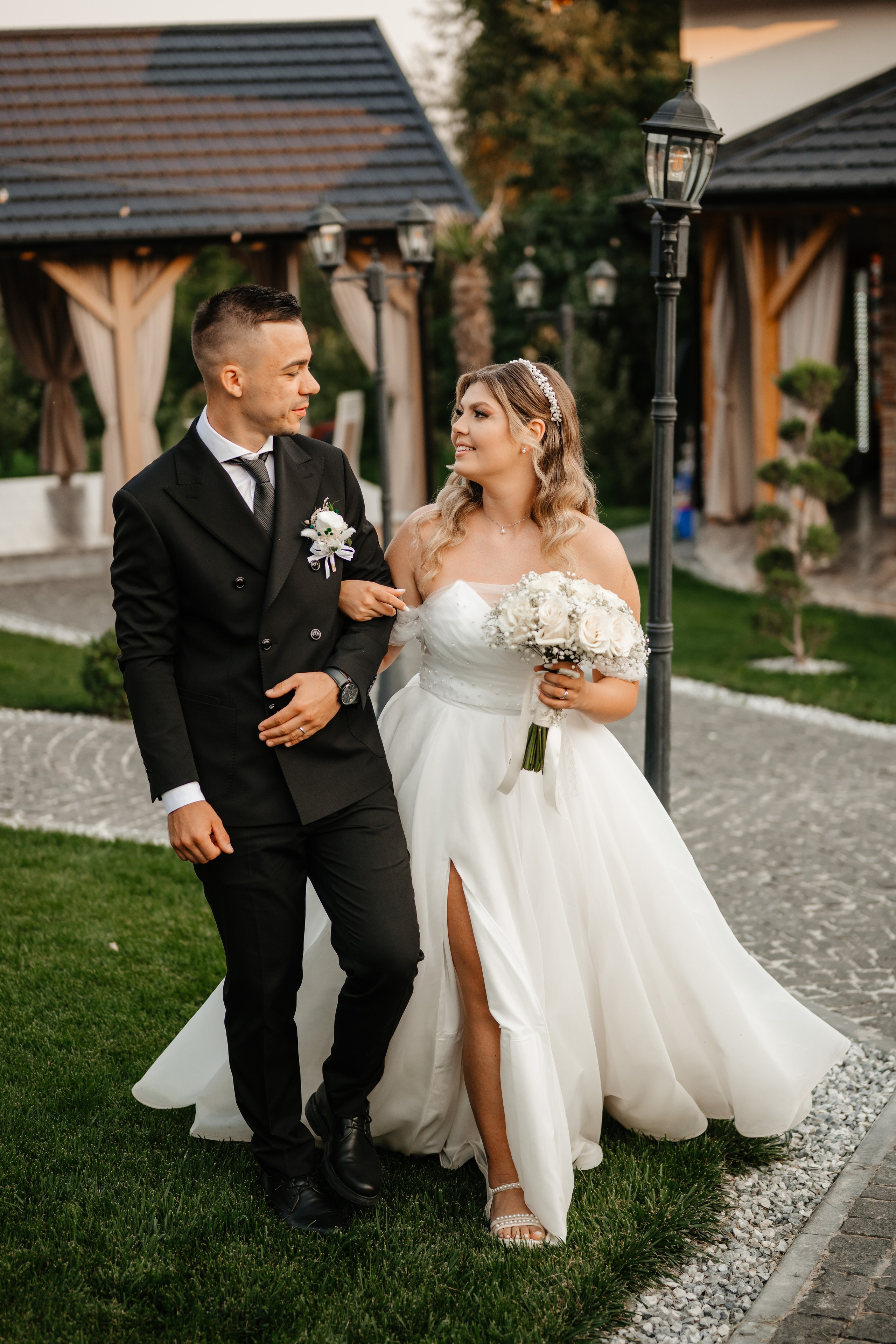 🤎 I o n i c a și A n d r e e a - Wedding Day Preview. Wedding & Family Photographer