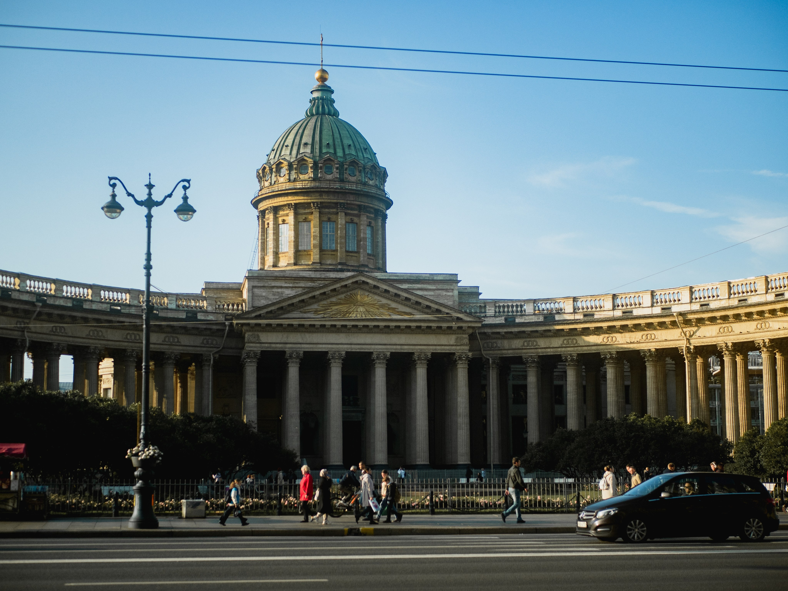 Saint-Petersbourg. Photographe sur Cote d’Azur. Portraits de familles, couples, enfants, événements
