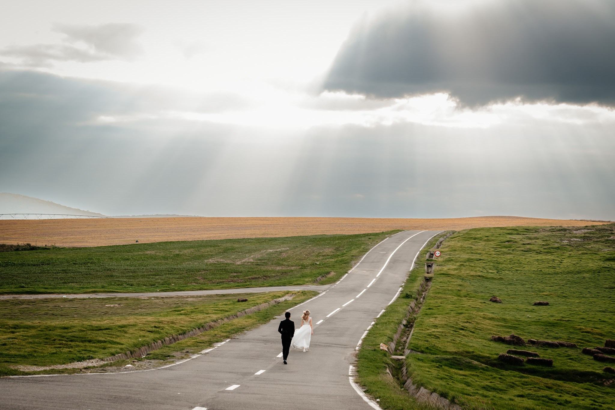 Alexandra & Robert. Www.besttalesstudio.com