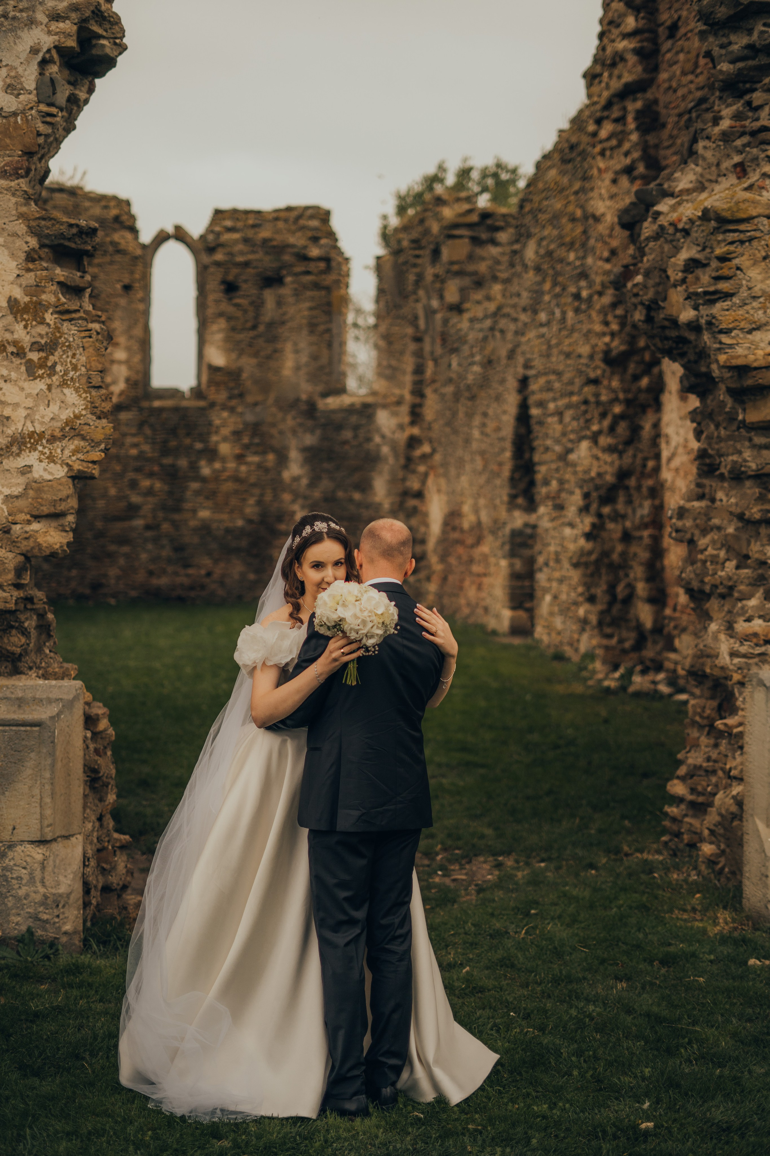 fotograf nuntăvideograf nuntă fotograf profesionist nuntă  videografie nuntăservicii foto video nuntă foto video nuntă preț pachet foto video nuntă fotograf și videograf nuntă Suceava