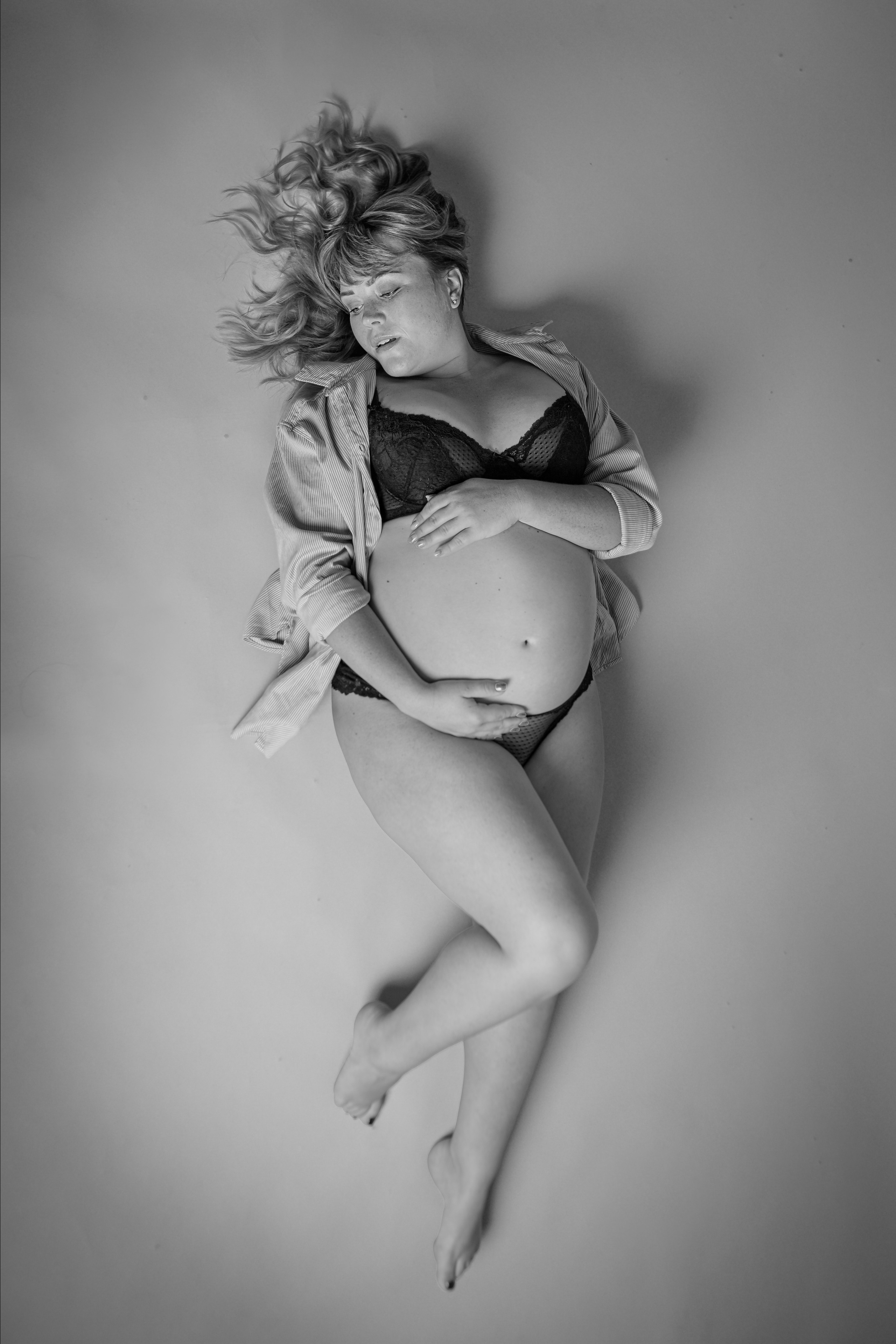 Pregnancy. Portrait photography Burgas