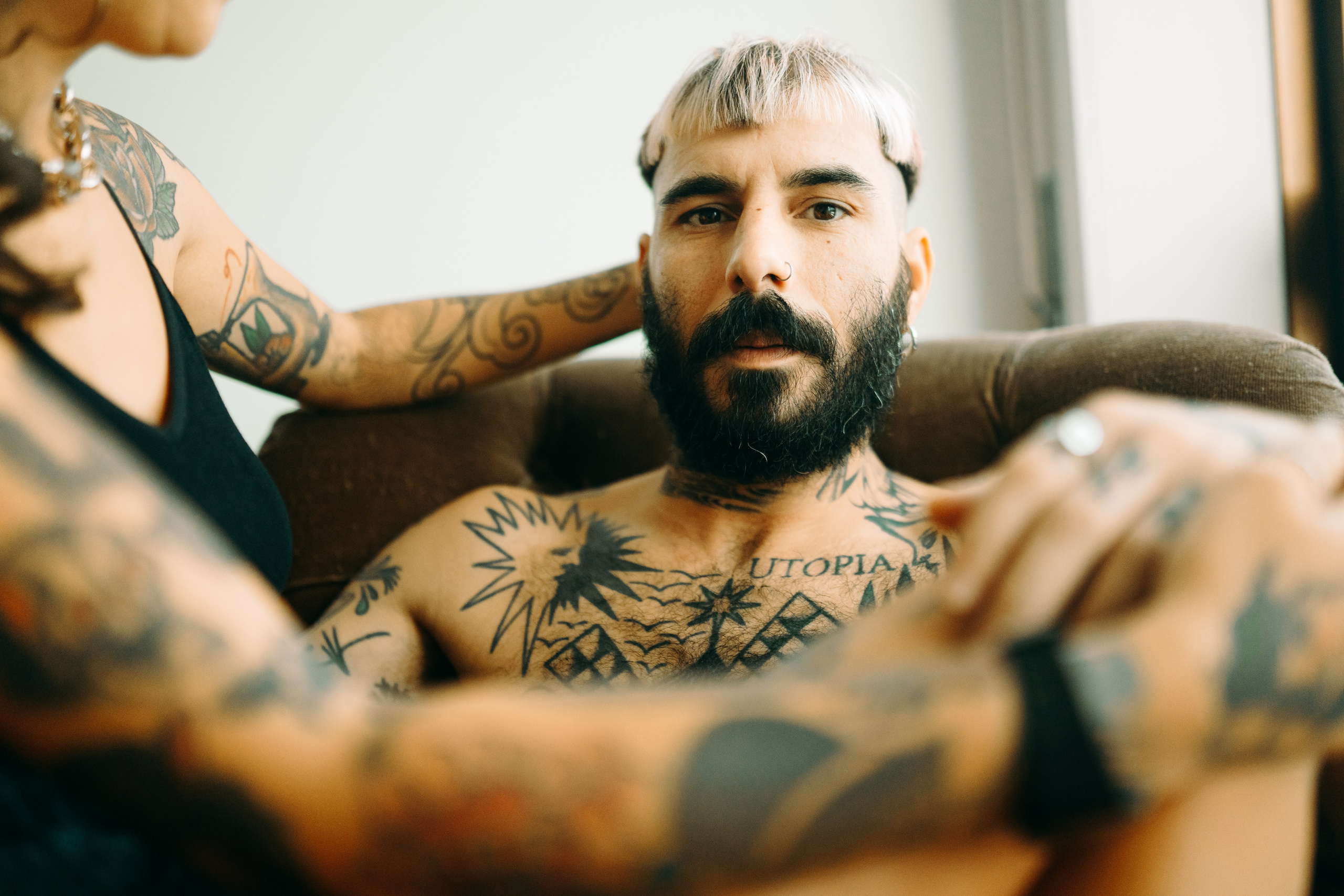 Dani & Rui at their apartment. Мария Шер. Профессиональный фотограф в городе Порту, Португалия