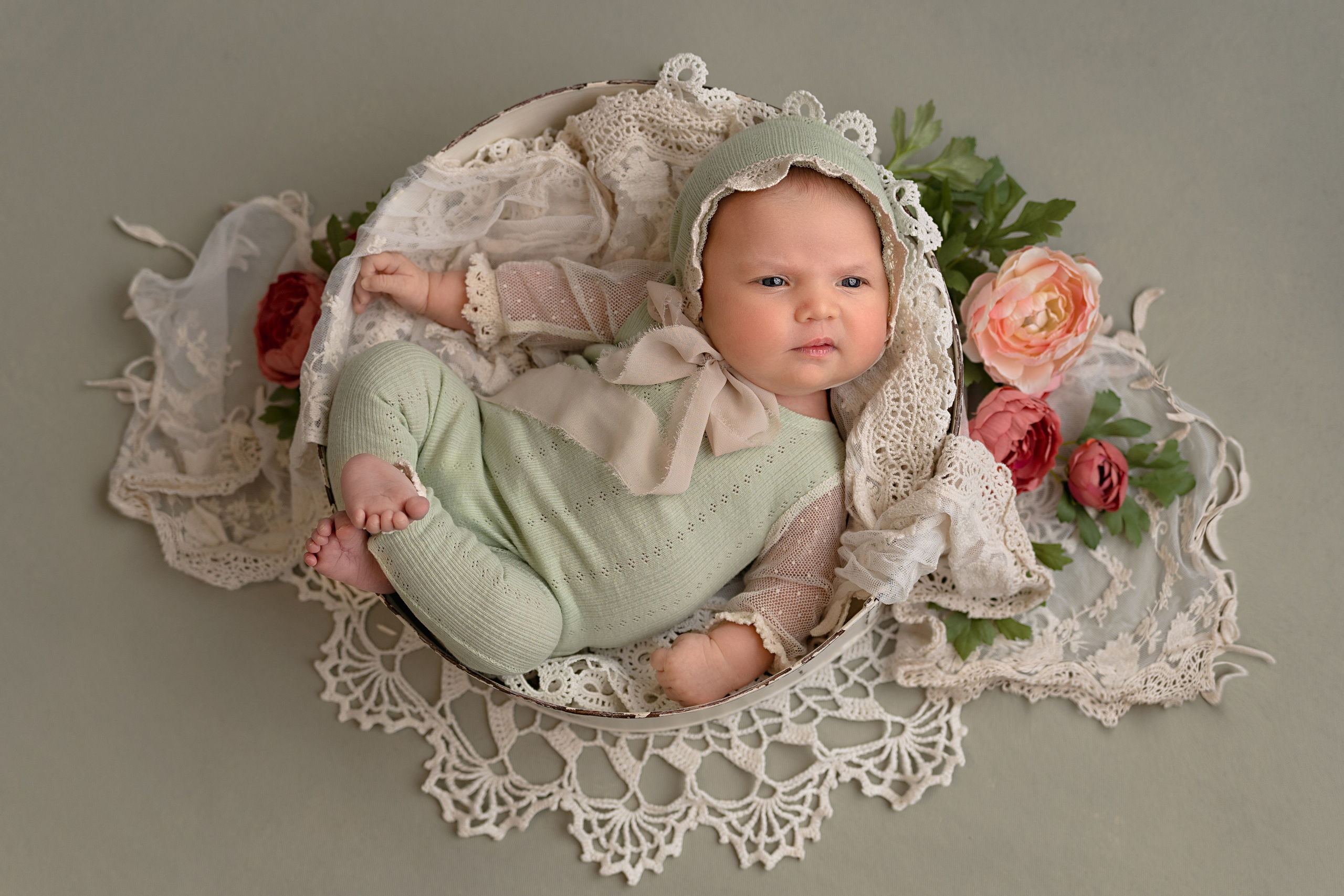 Newborn. Fotograf maternitate, nou-născuți și familie în Cluj-Napoca | Roxana Rusu