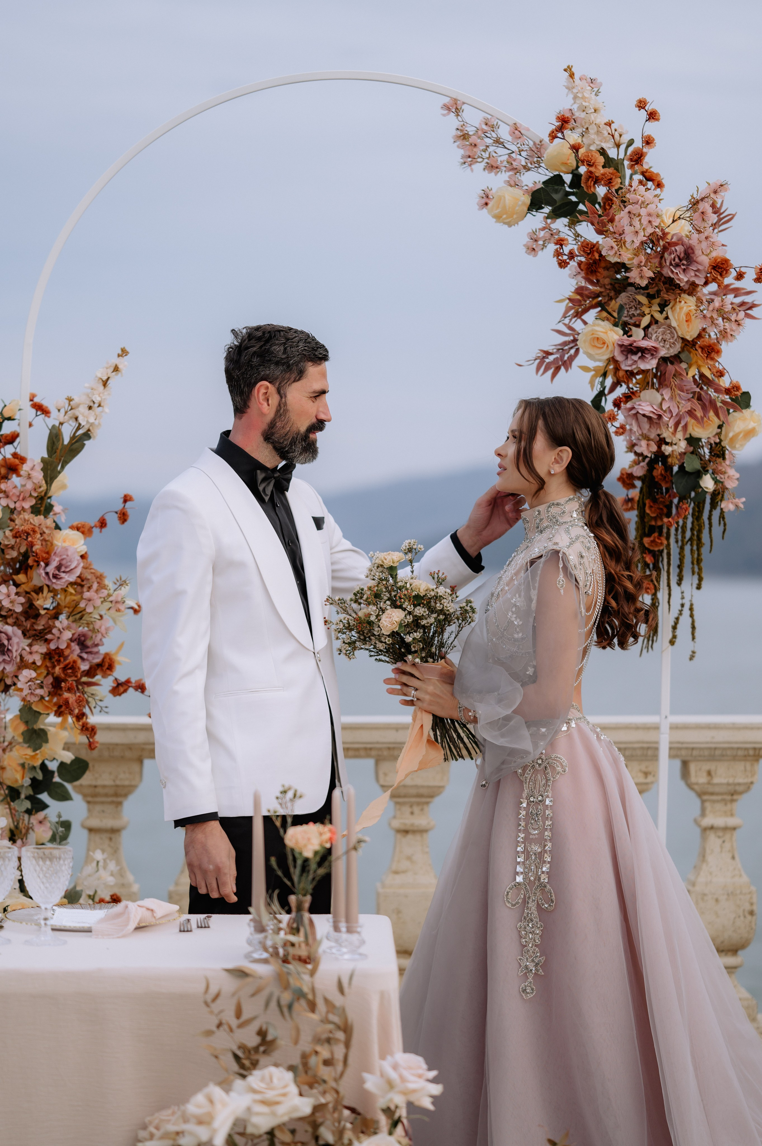 Sedinta foto nunta la Gradinile Romane , Neamt. Proud Vision Weddings | Wedding Photography & Film — Servicii profesionale Foto Video Nunta Iasi