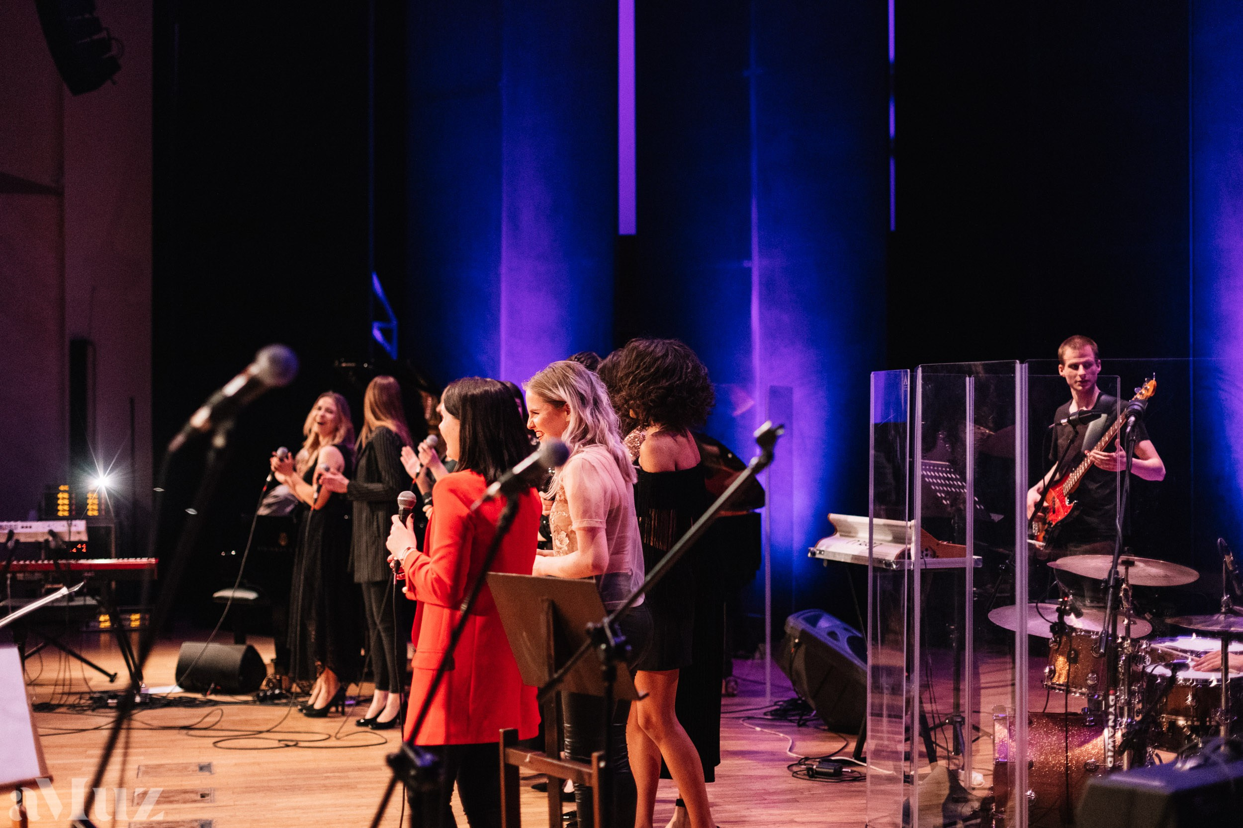 Jazz Zaśpiewam. Fotograf Ślubny Warszawa - Sesje Biznesowe Rodzinne Eventy