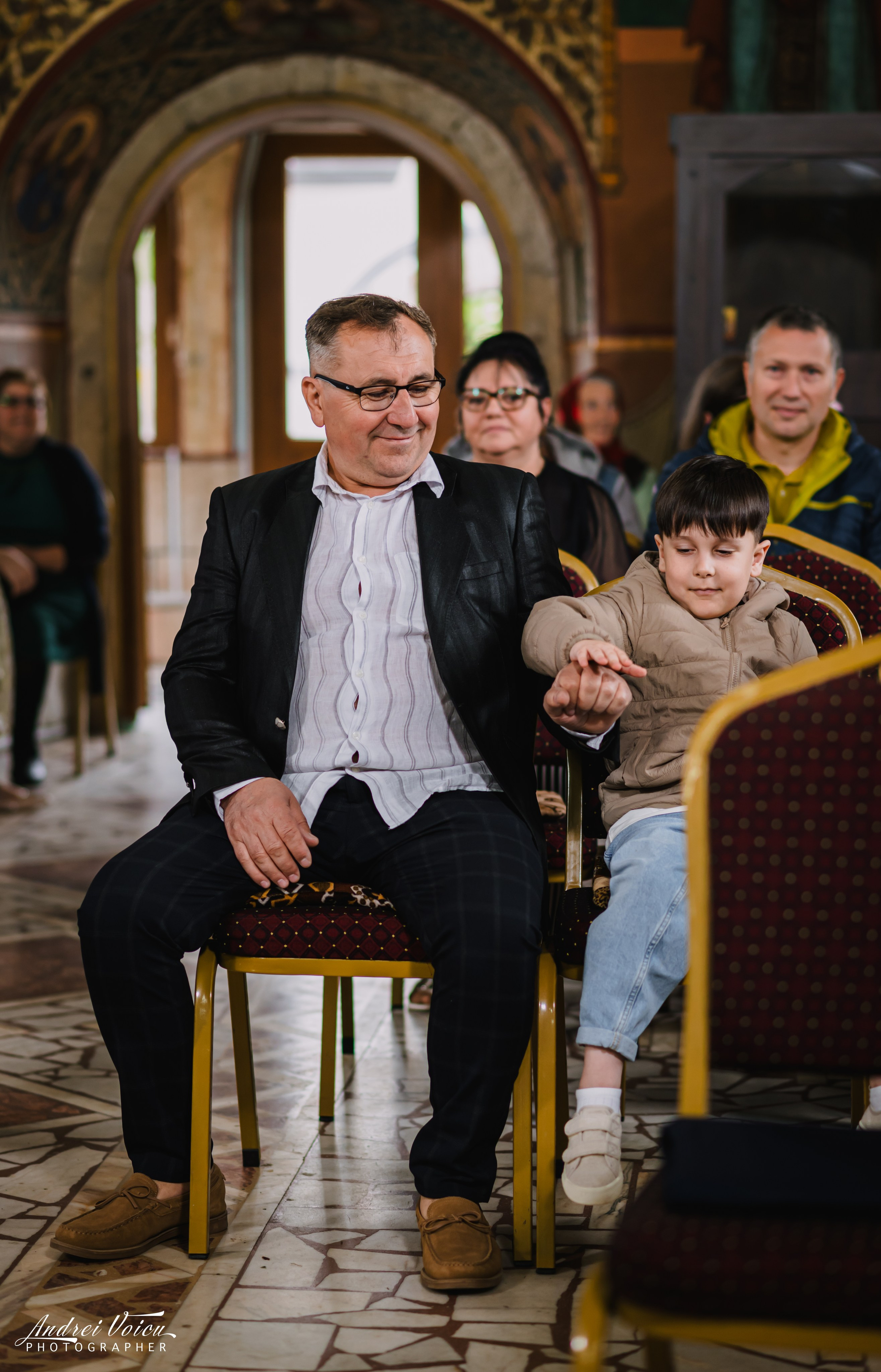 Fotografia de botez. Andrei Voicu Fotograf. Povești nescrise, surprinse atent