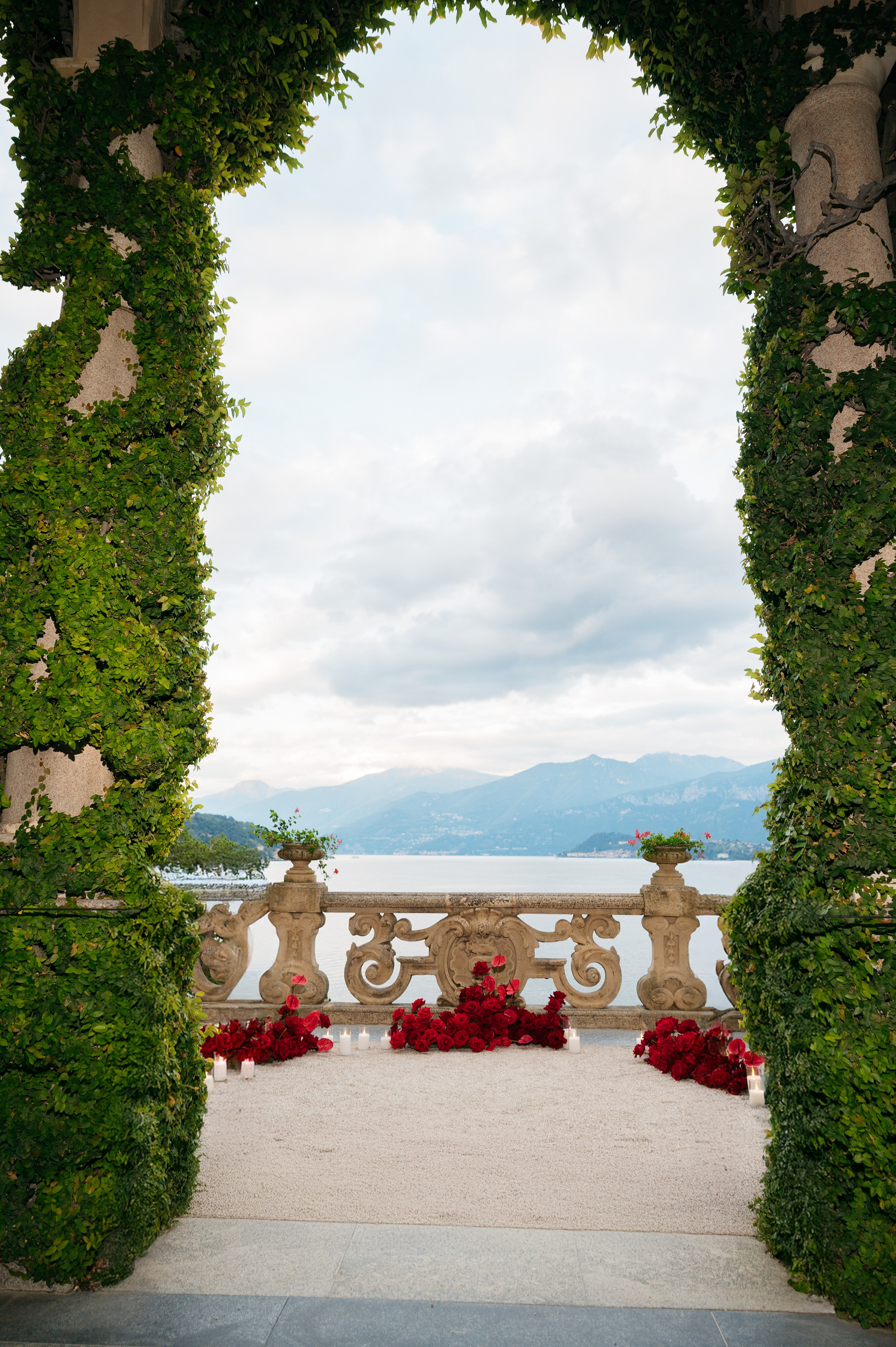 Lake Como. Lake Como Photographer — Proposal | Wedding | Elopement