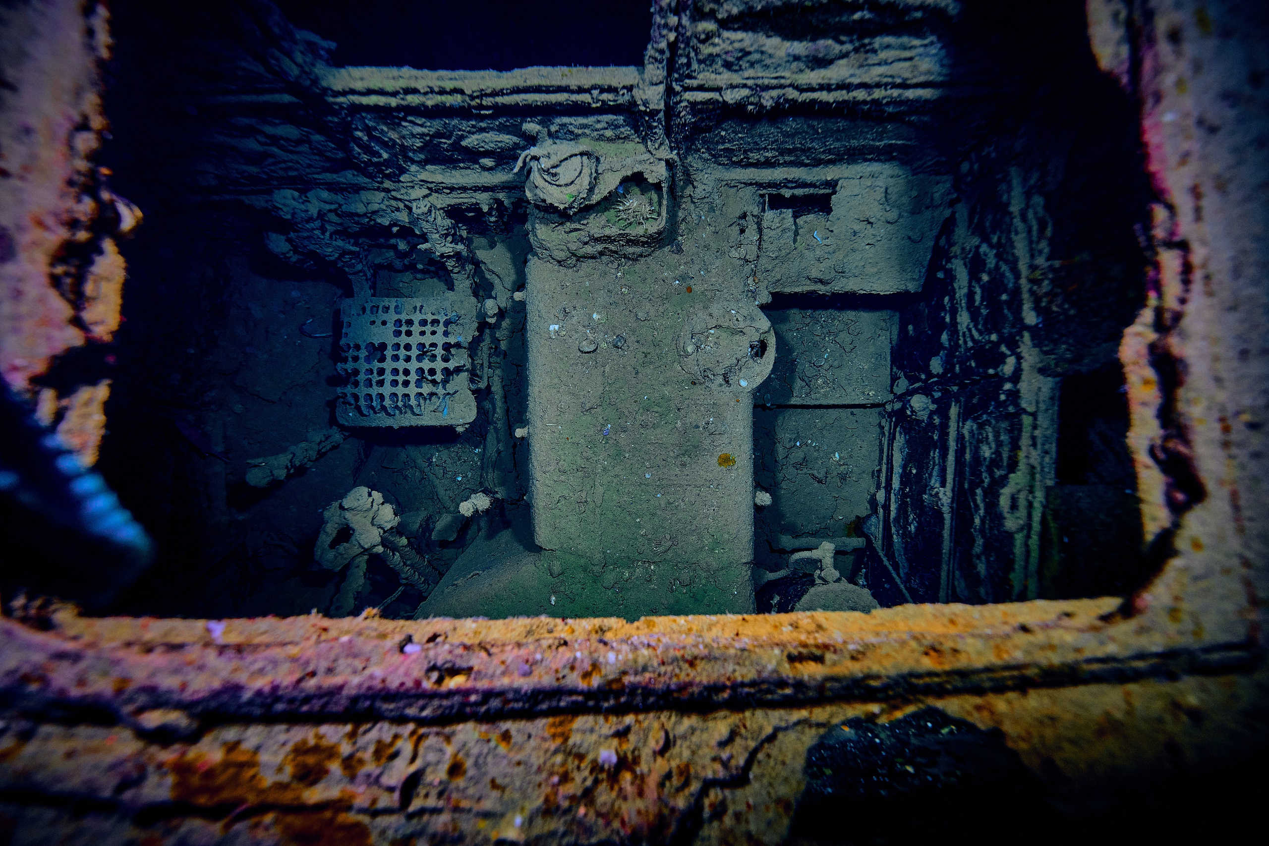 Fotograf podwodny Andriej Szypiłow - zdjęcia tajemniczego SS Thistlegorm. Underwater photographer Andriej Szypilow - photos of the mysterious SS Thistlegorm.