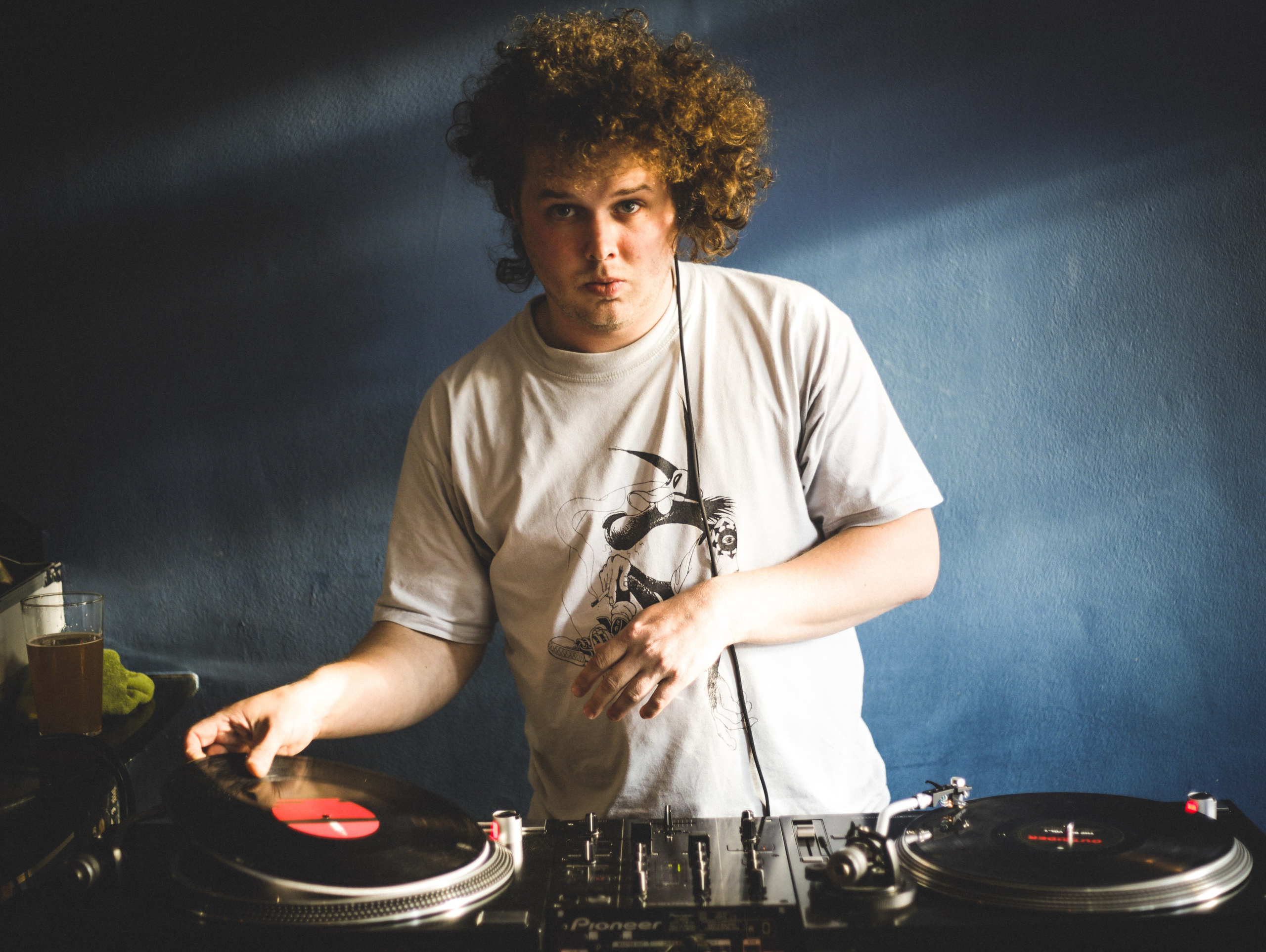 Music Event Photography — Live Shows & Behind the Scenes. Lifestyle & Documentary Photography in Bristol, Bath & London — def0cused