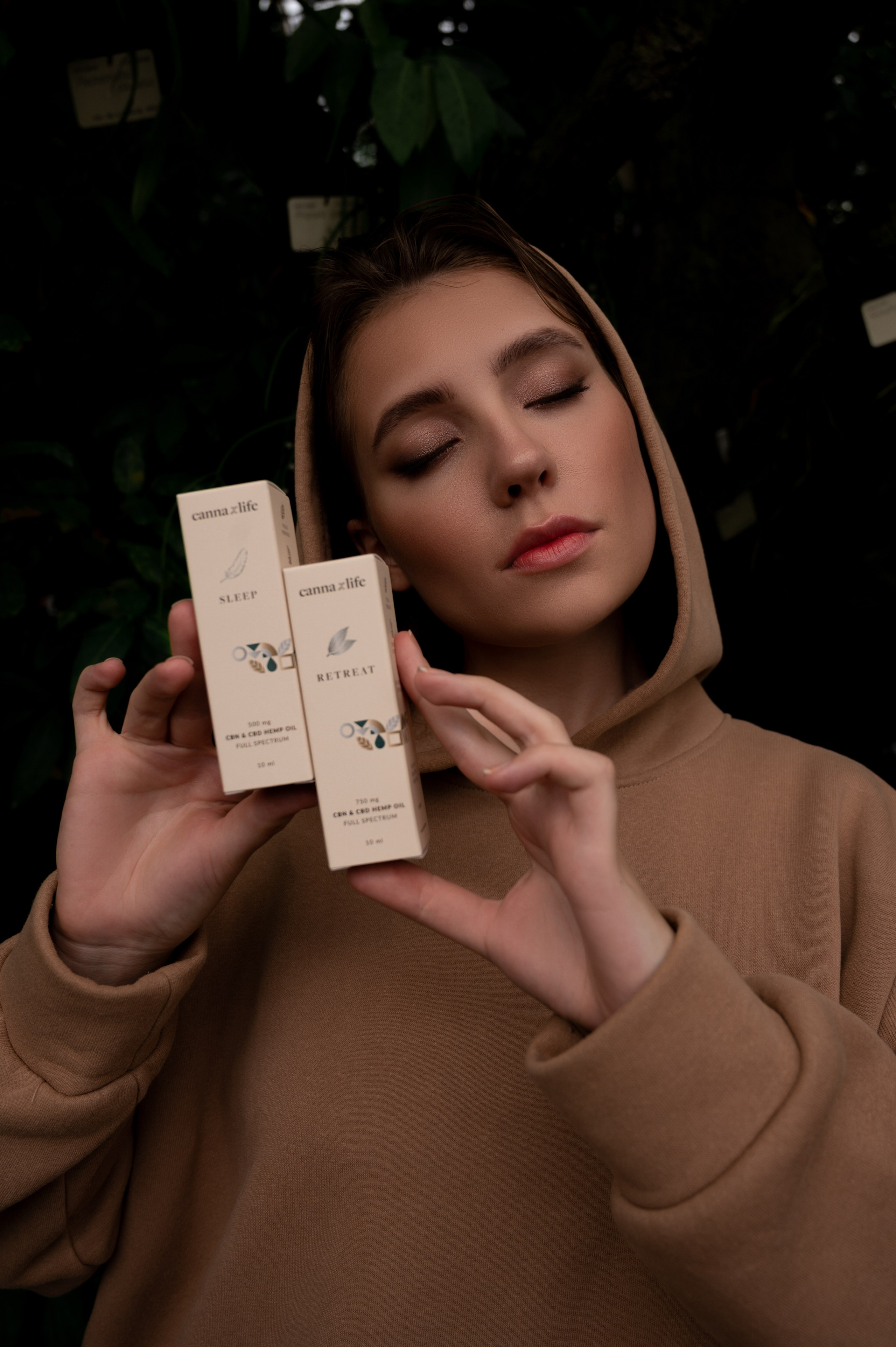 CannaXlife CBD products. ANNA-MARIA PHOTO CONTENT CREATOR — фотограф, естет, художник і візуальний експерт Instagram у Празі