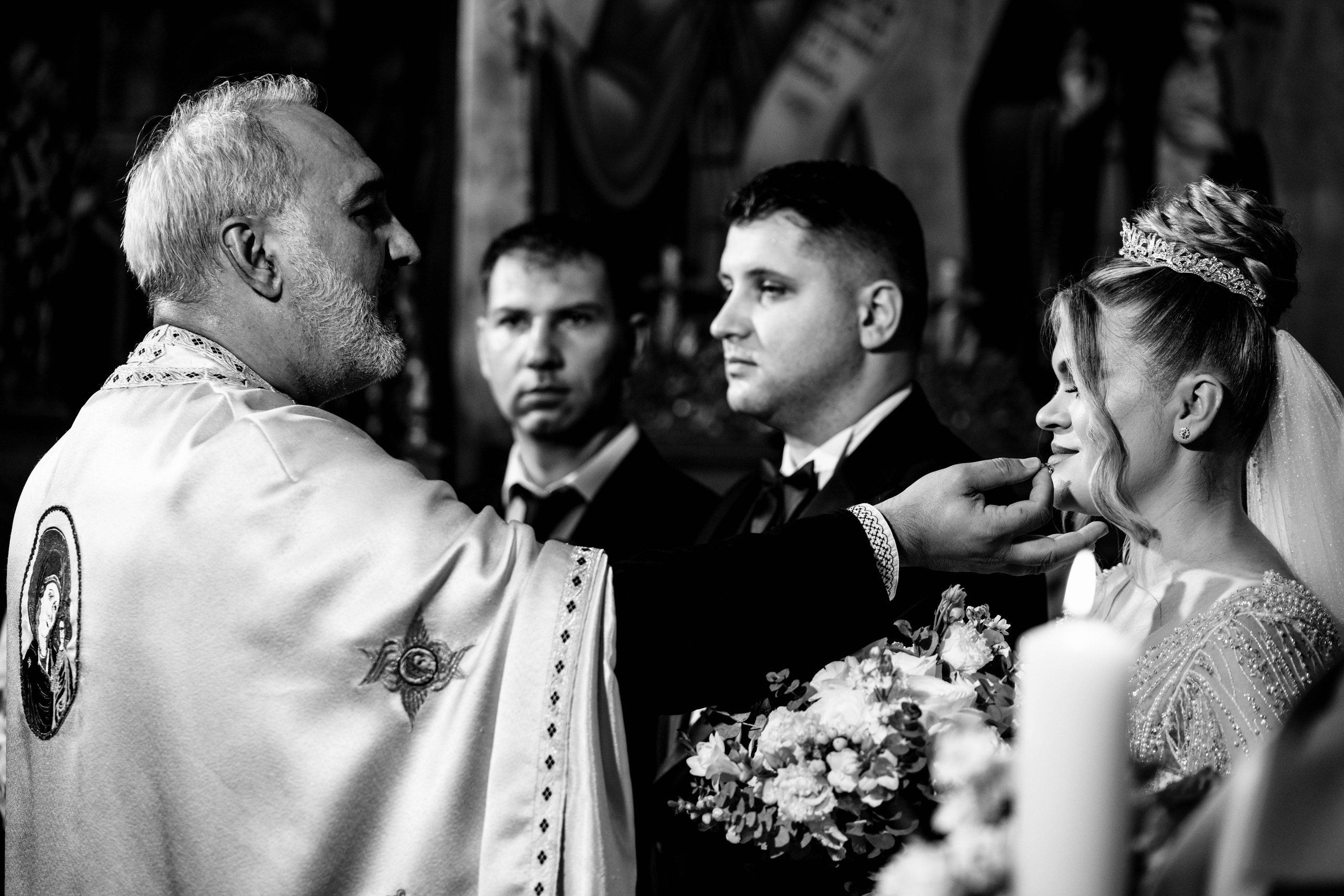 Andreea, Damian si Aris. Acasă