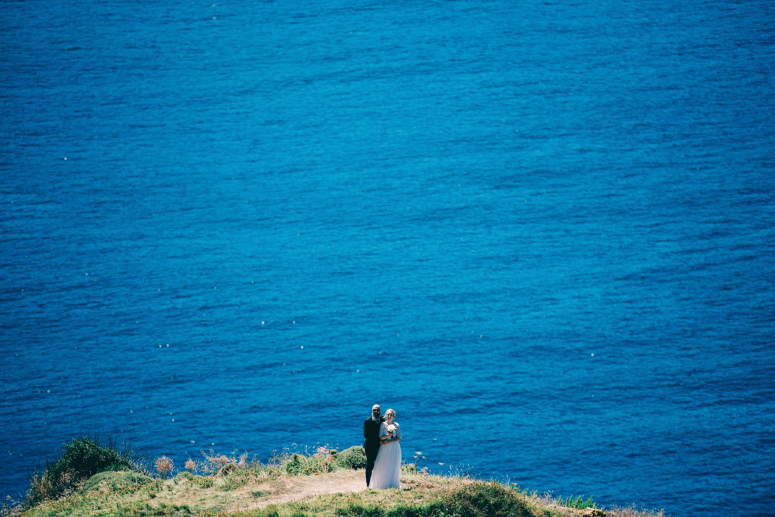 Una boda de ensueño en San Juan de Gaztelugatxe. Fotógrafo profesional Bilbao