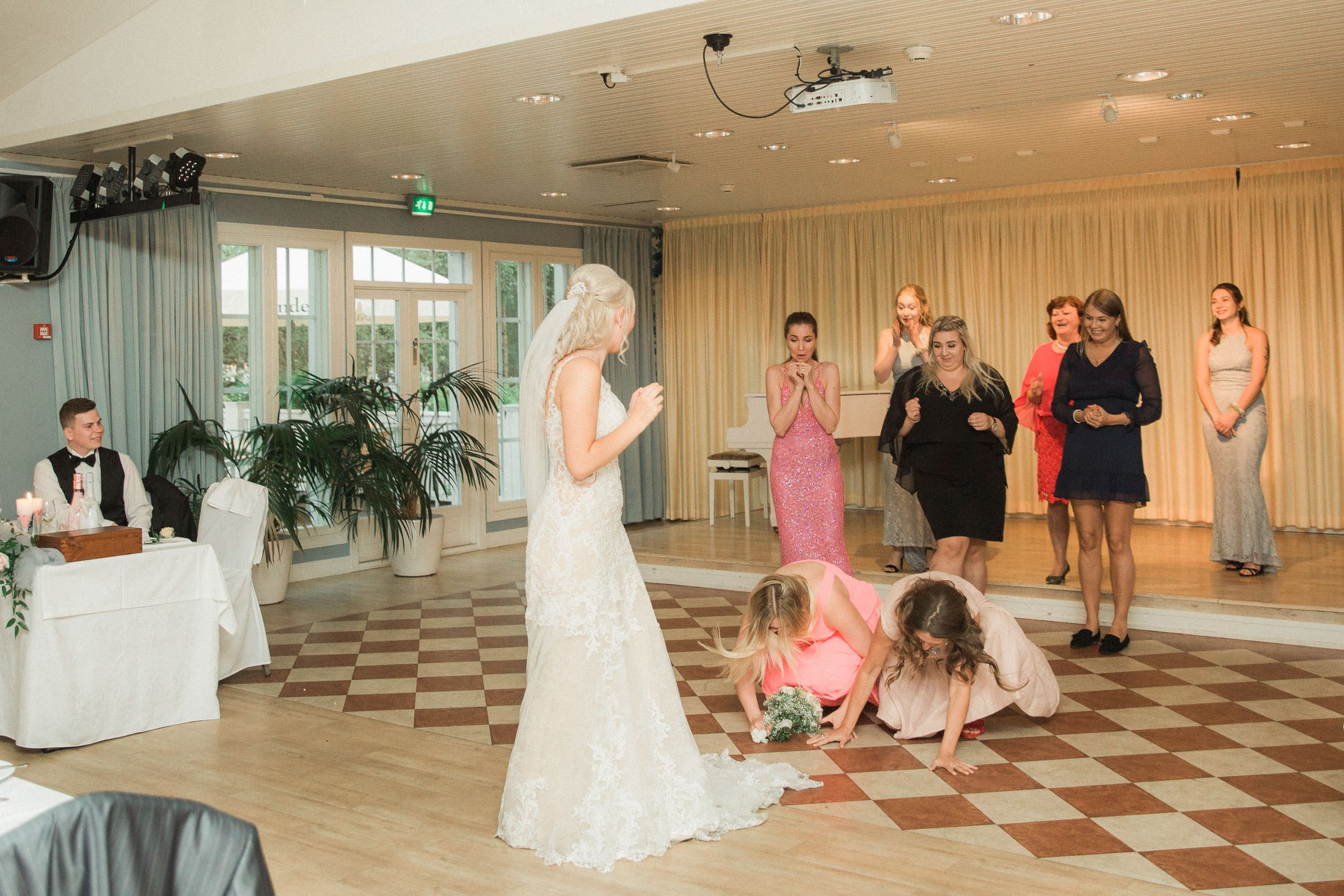 Hääkuvaaja Porvoo | Hääkuvaus Villa Haikko