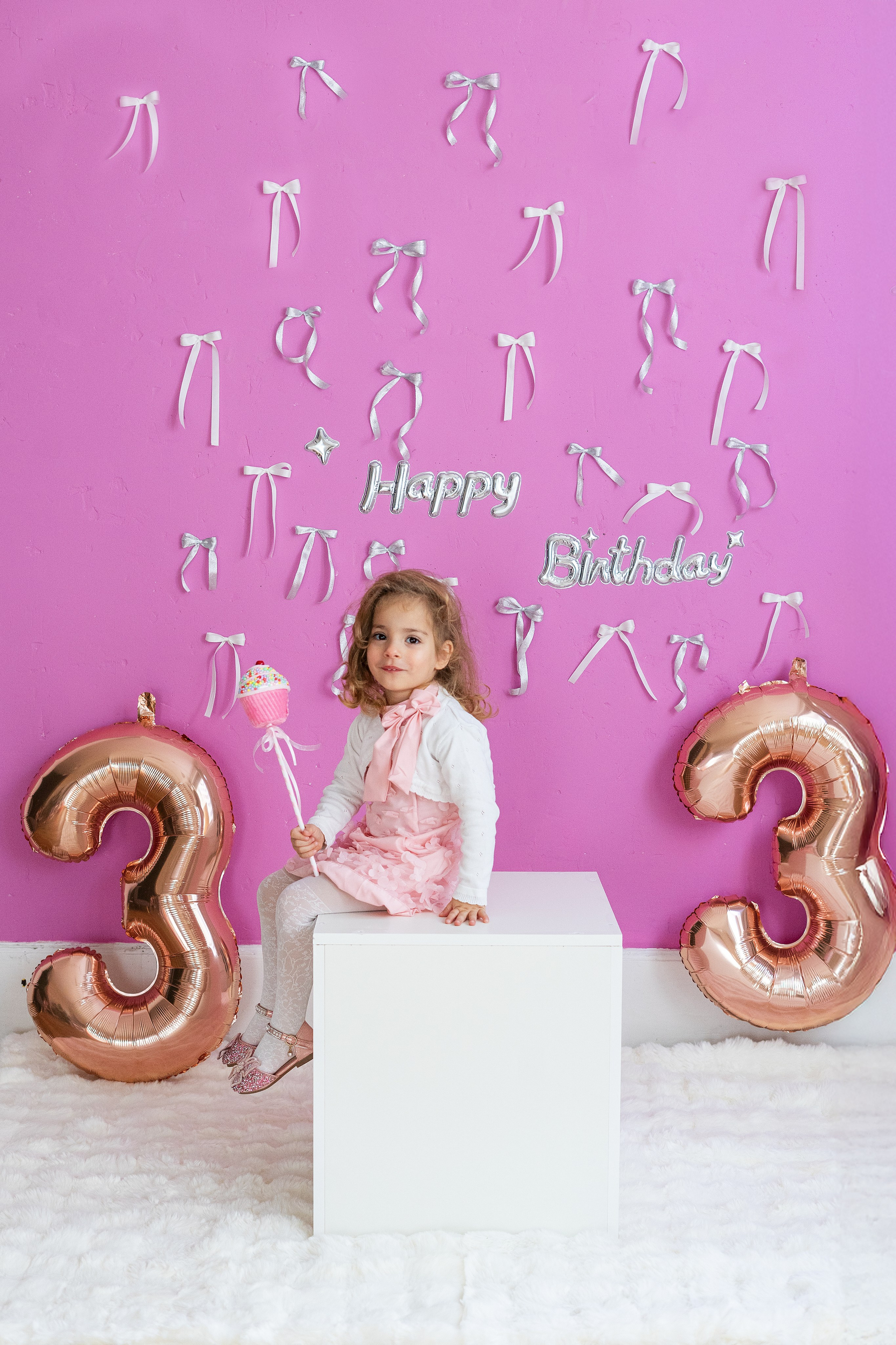 Maggie et Rosie 3 ans. Petit trésor photos de famille, grossesse et nouveau-né à Roanne