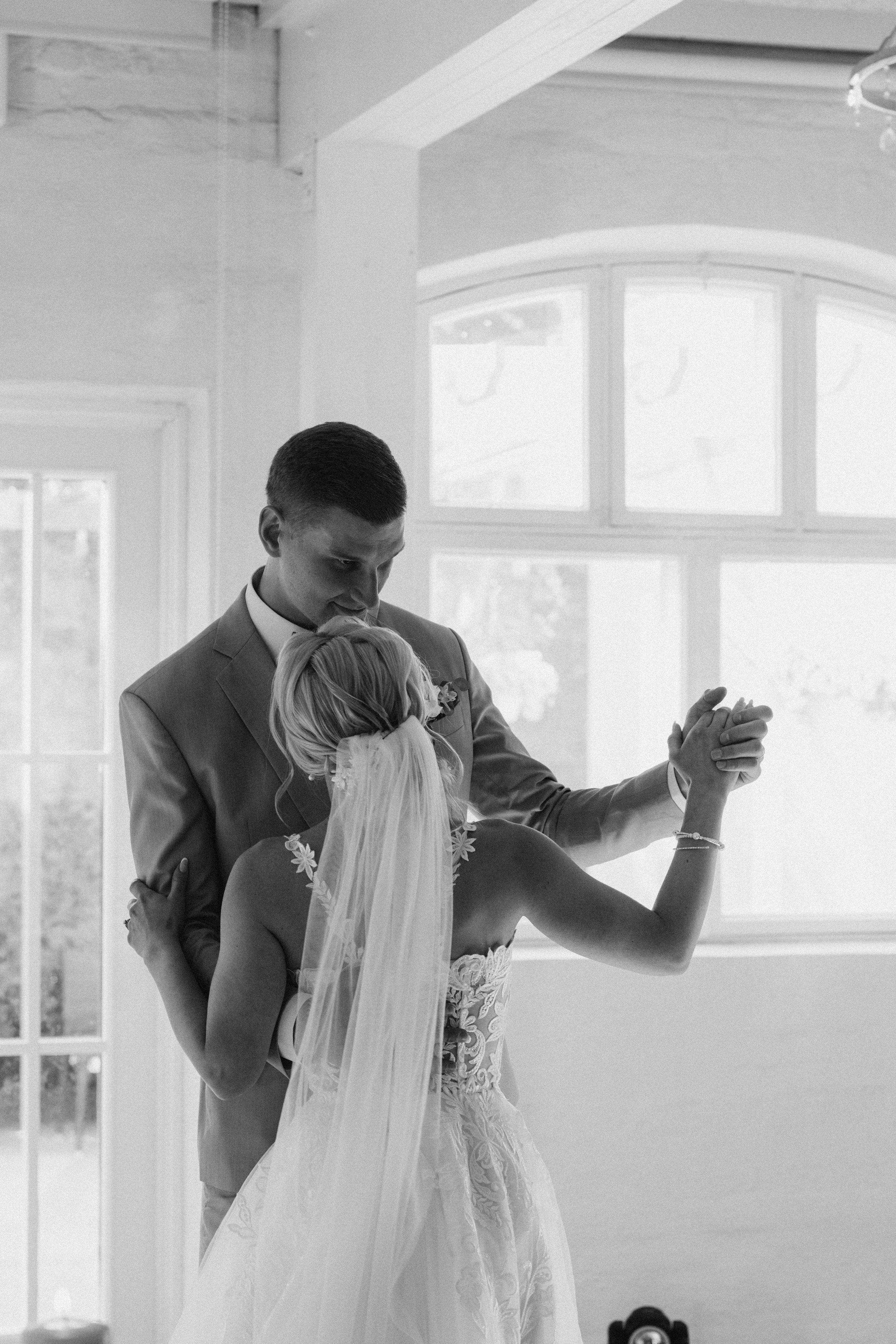 Wedding. Wedding and portrait photographer in Helsinki Vickan O