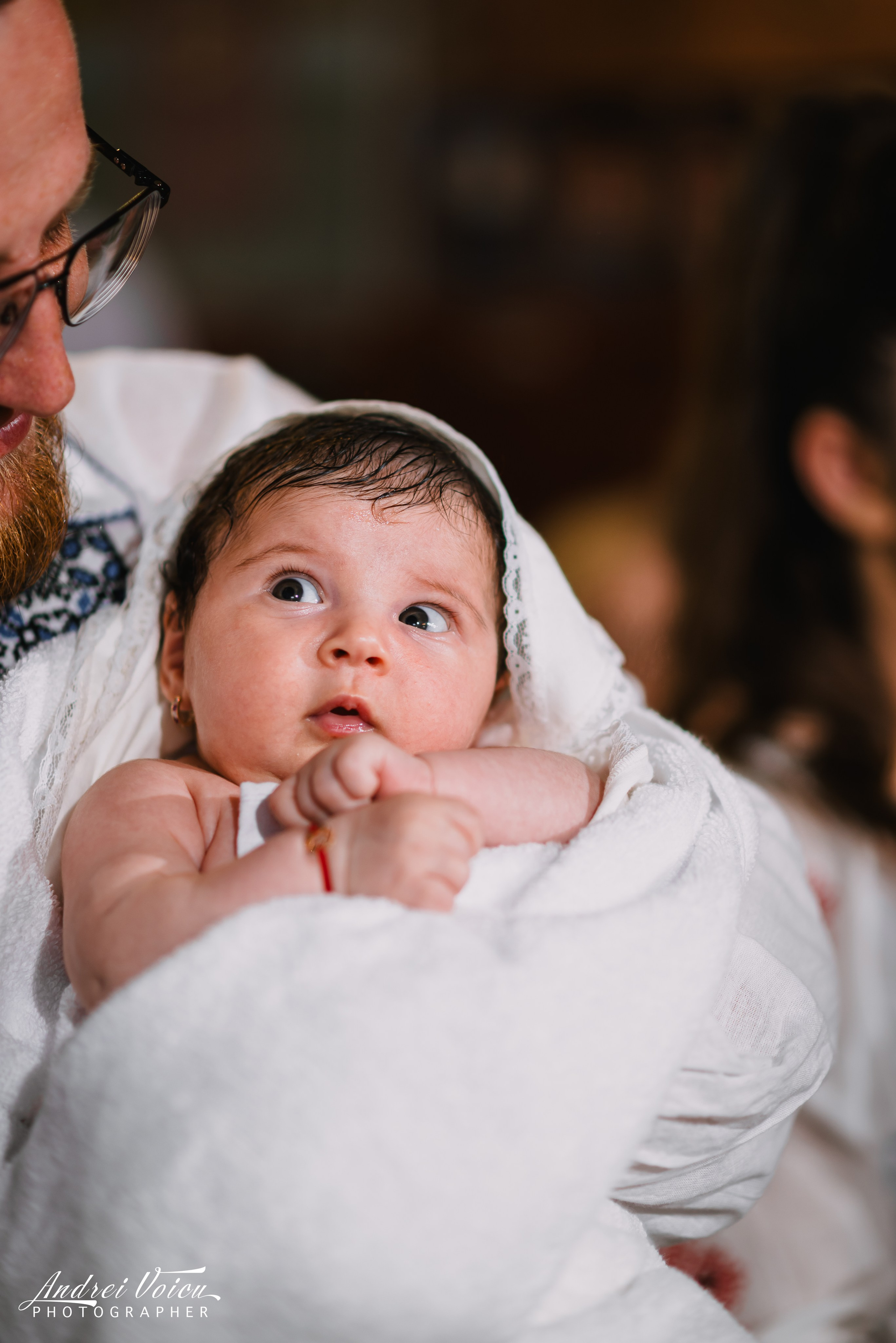 Fotografia de botez. Andrei Voicu Fotograf. Povești nescrise, surprinse atent