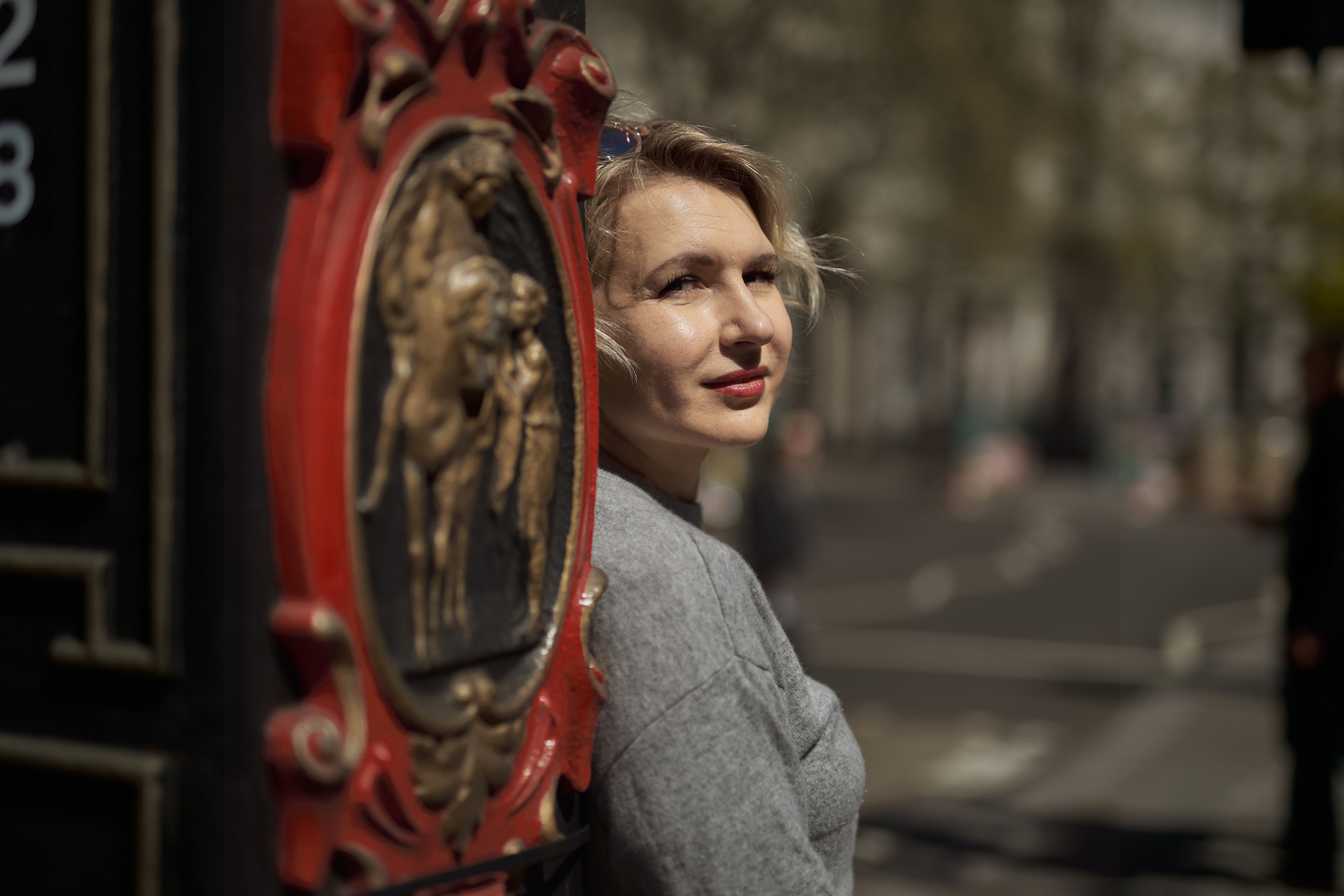 PERSONAL BREND INTERIOR DESIGNER. Professional garden design and photography services in London