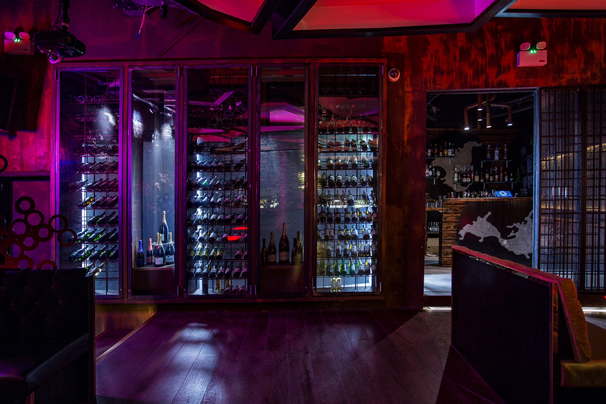 CONTENT & PRODUCT PHOTOGRAPHY. Professional garden design and photography services in London