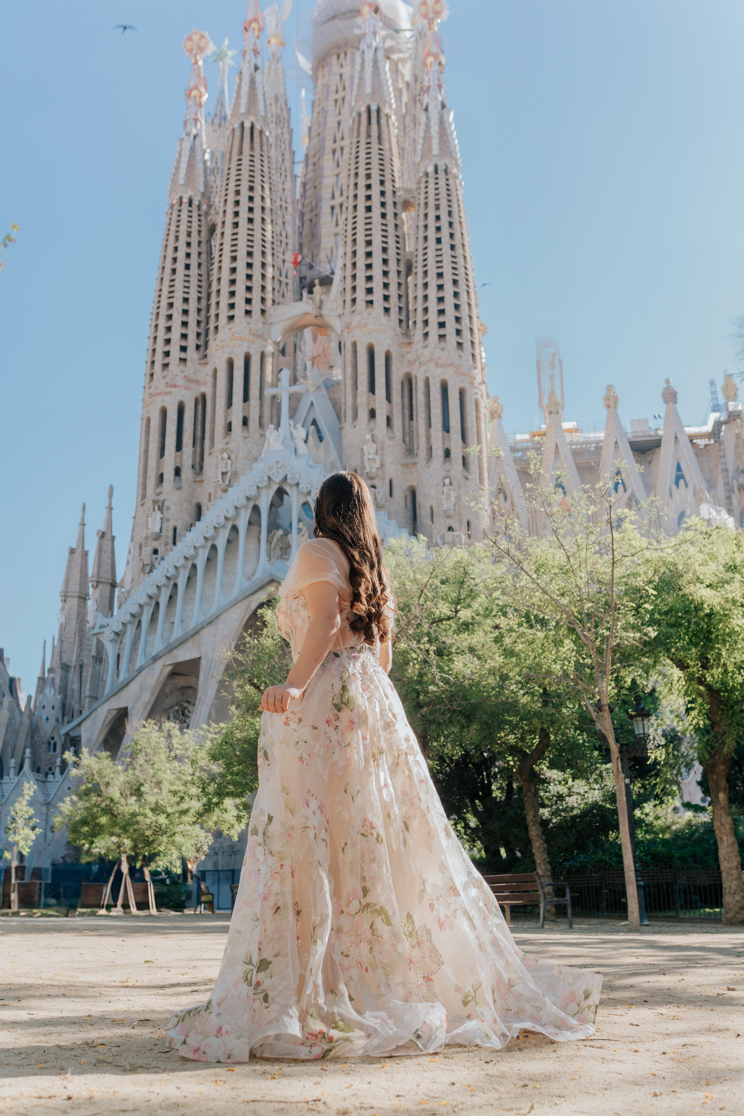 Barcelona Wow Dress Rental Luxury Photoshoot. DiaFoto — Wow Photographer in Barcelona | Premium Barcelona Photoshoot Experience