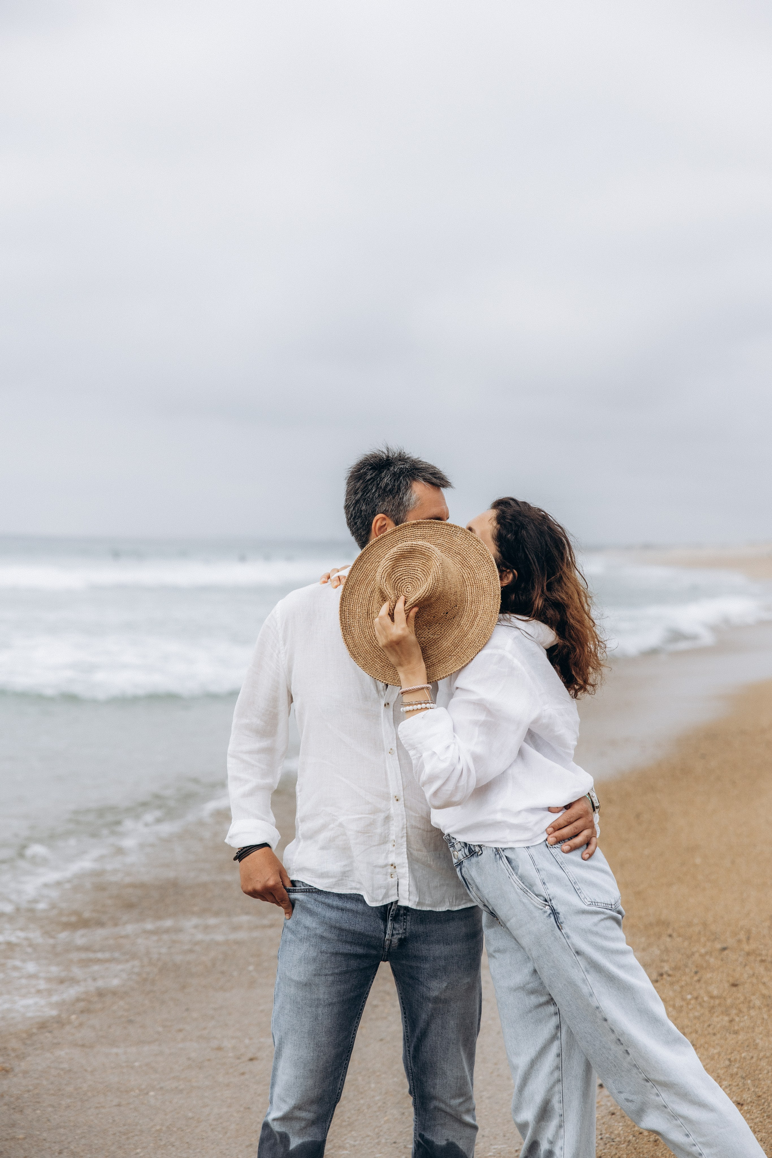 Ocean love story. La Grande Plage de Biarritz/EN. Eugenie Smirnova — wedding, corporate and lifestyle photographer in Toulouse and Southwest France