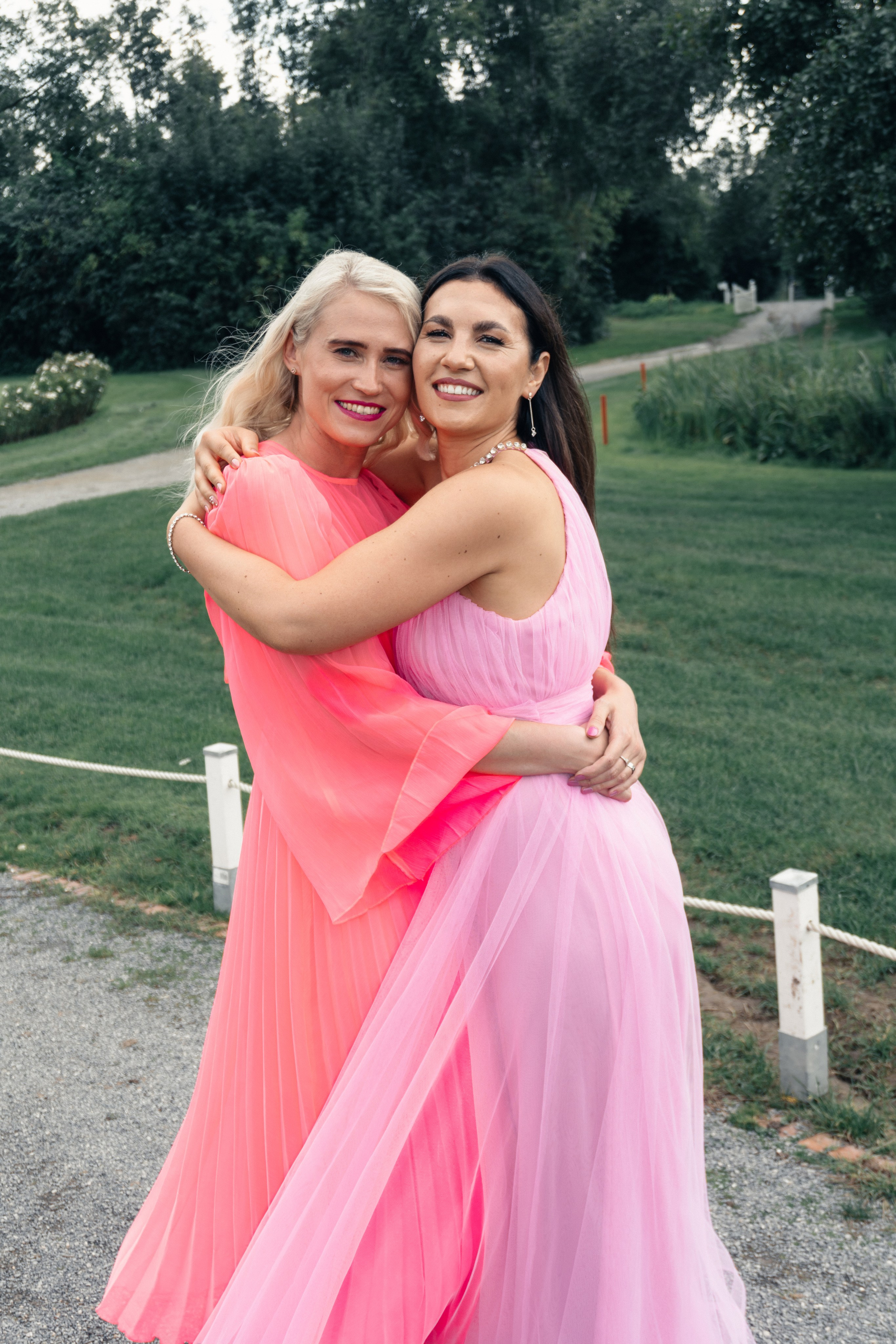 D & M im Restaurant Elfrather Mühle. Hochzeitsfotograf für Moers, Niederrhein, Düsseldorf, NRW und Deutschland