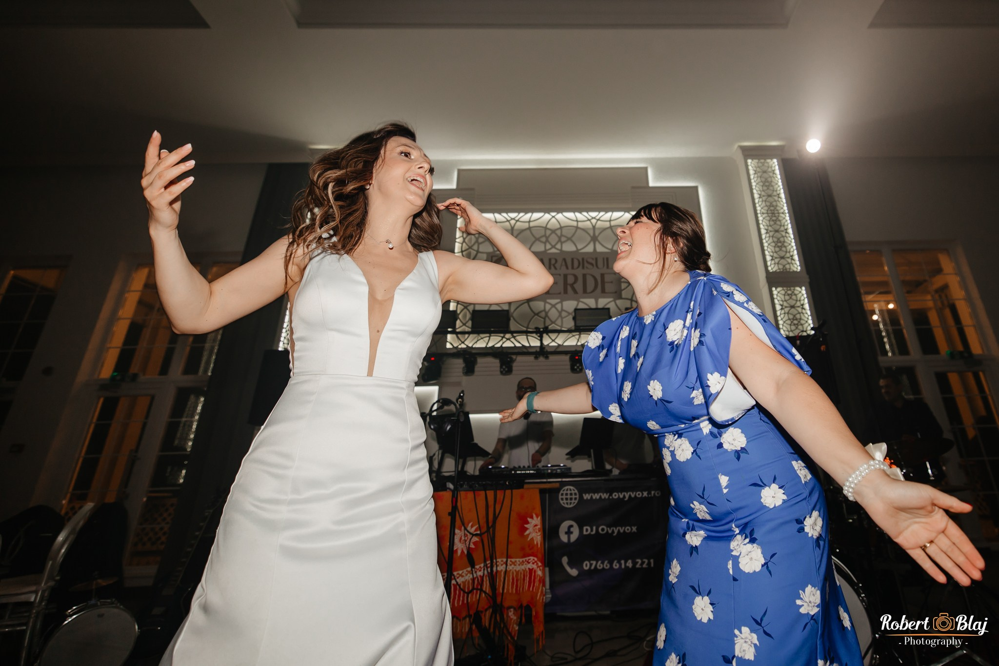 Ioana & Florin. Robert Blaj - Fotograf Nuntă Iași