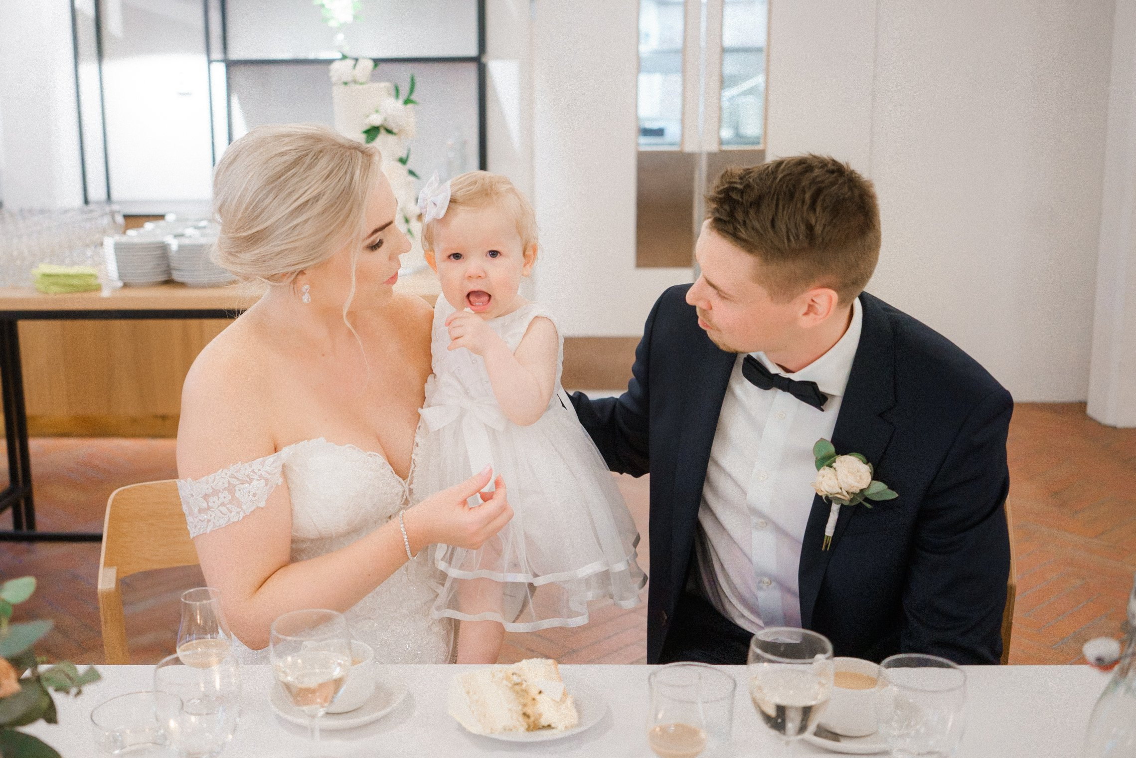 Sini&Otto, Wohls gård, hääkuvaaja Kirkkonummi