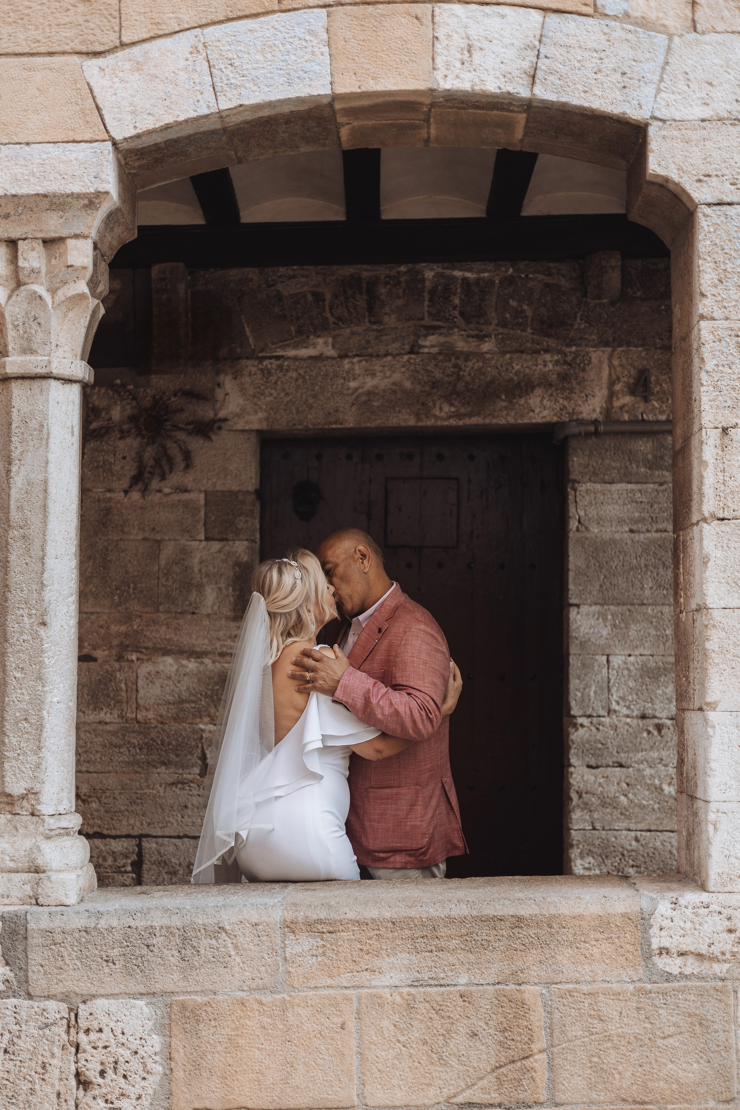 Albina+Kevin, 07.10.2024, Besalú. Fotógrafa de bodas en Cataluña